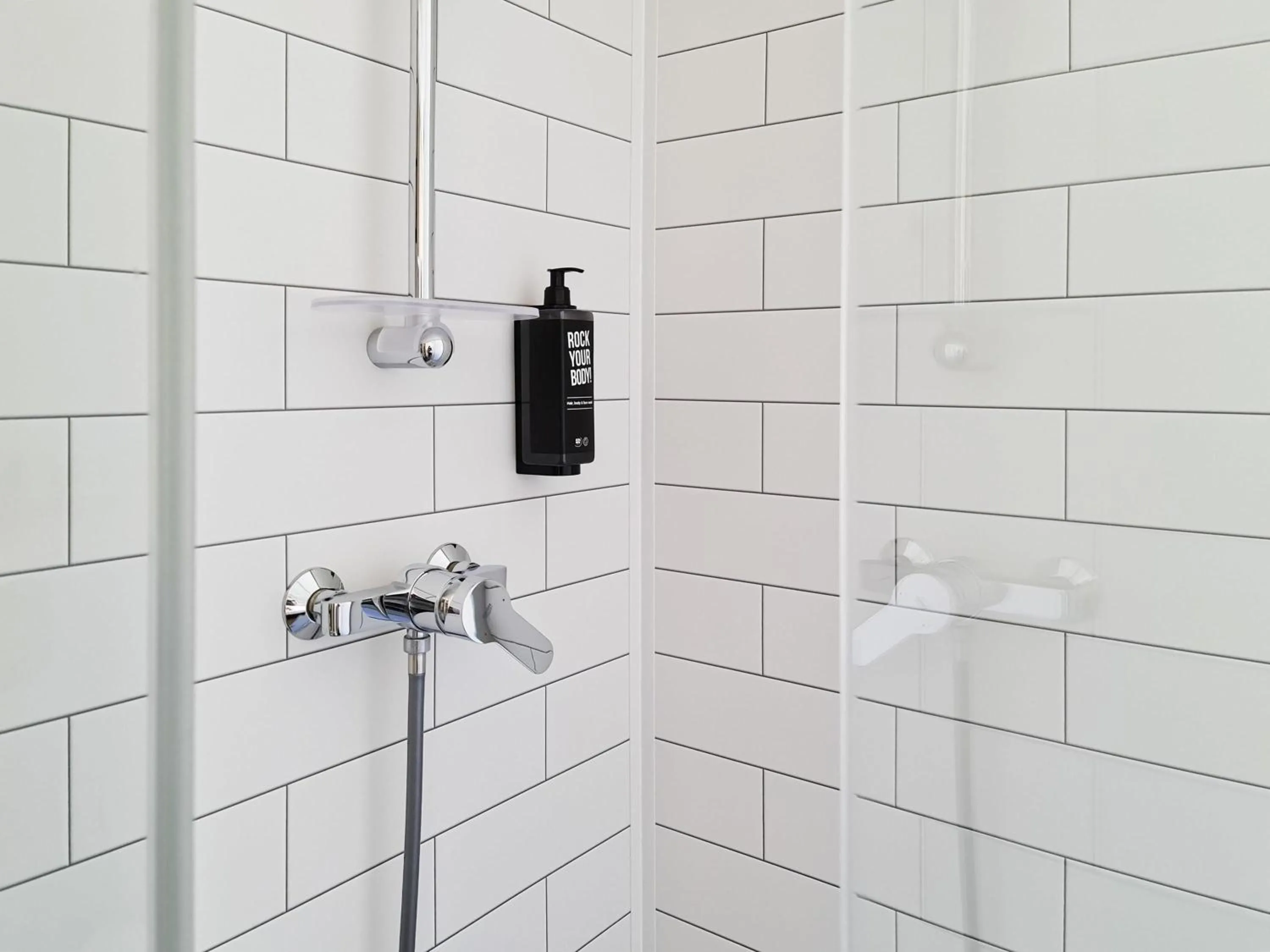 Bedroom in ibis Paris Bastille Opera