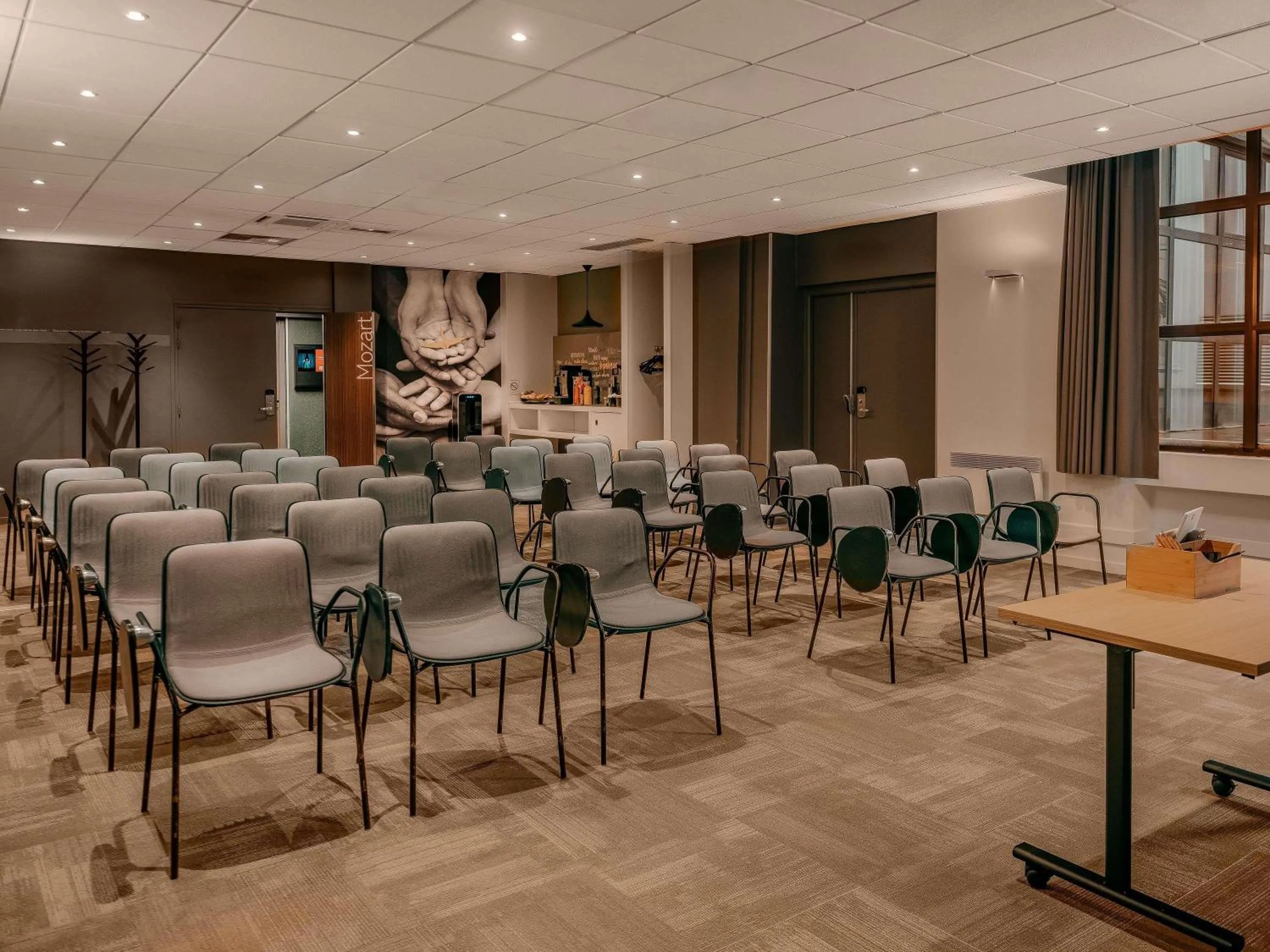 Meeting/conference room in ibis Paris Bastille Opera