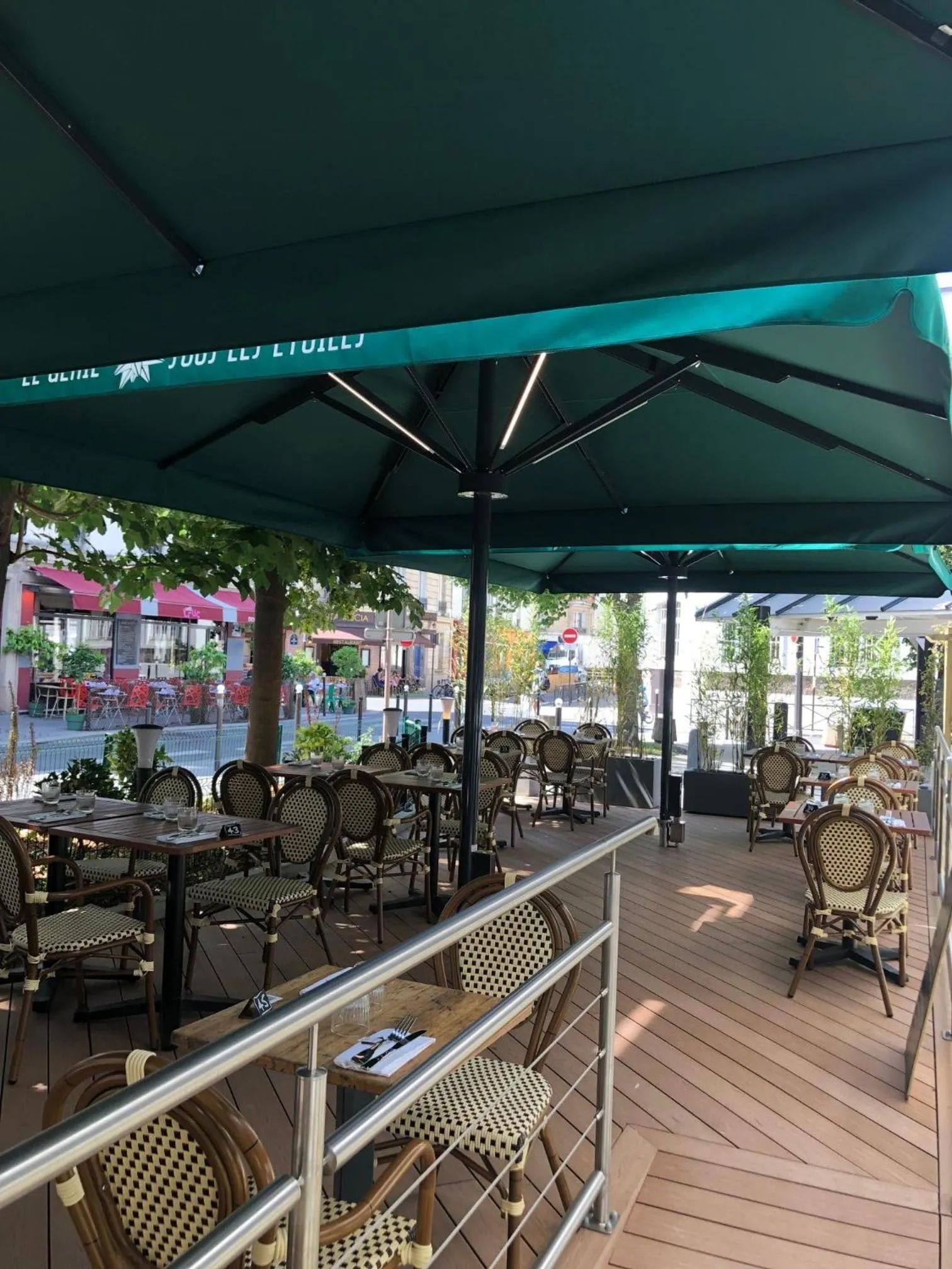 Restaurant/places to eat in ibis Paris Bastille Opera