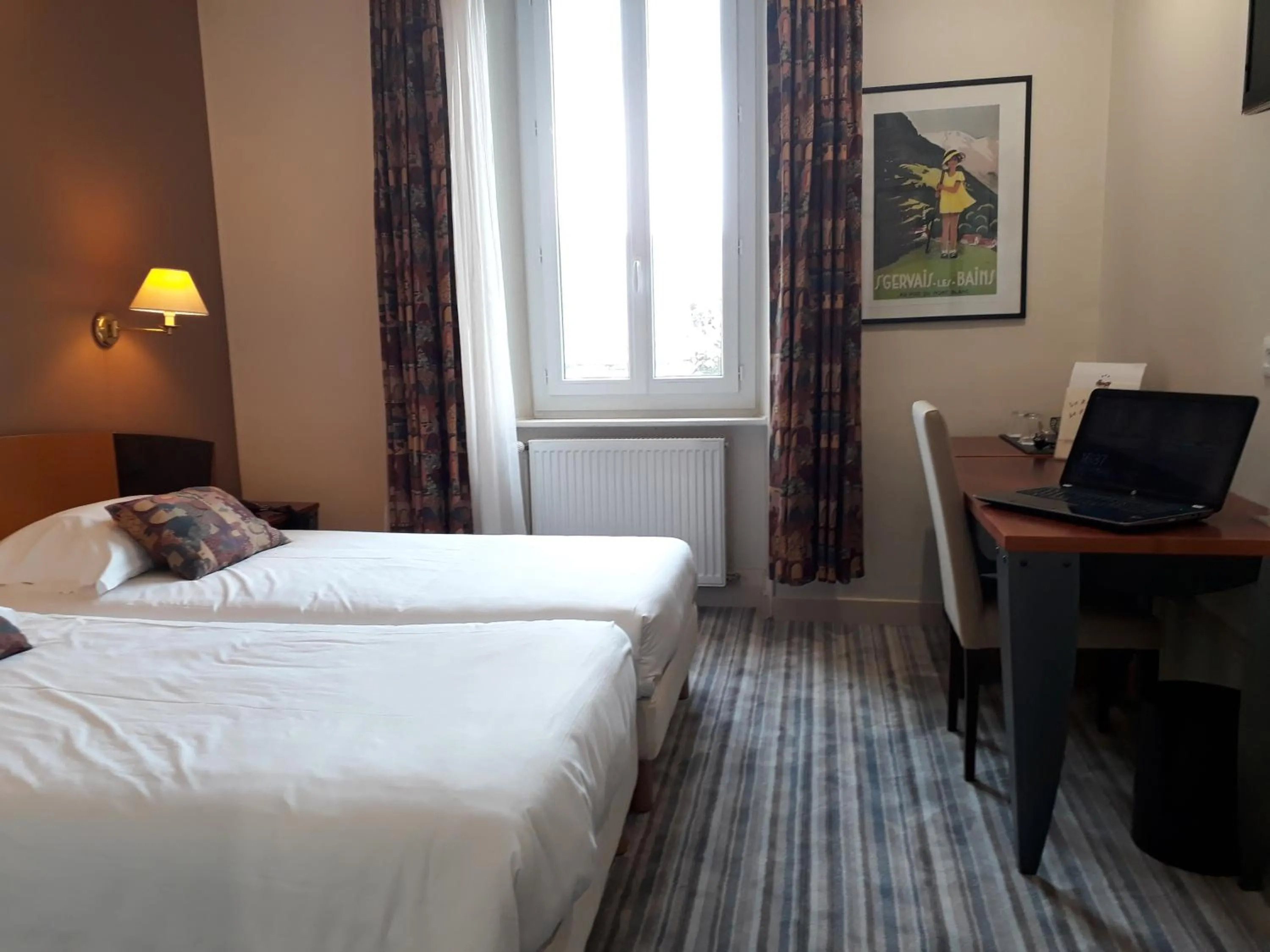 Bed in Logis Le Relais de Fusies