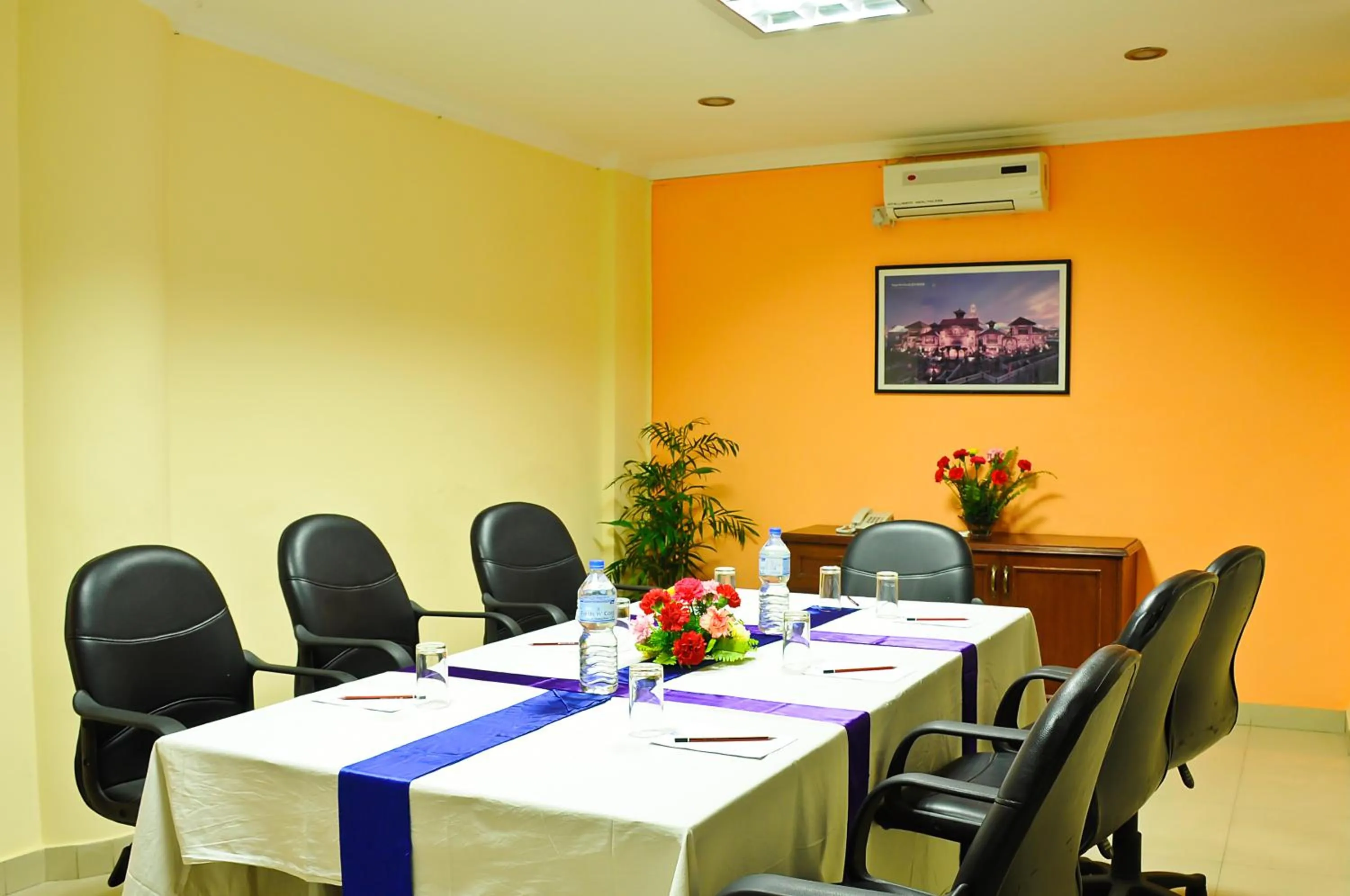 Coffee/tea facilities in Airport Hotel Kathmandu - Near Pashupatinath Temple