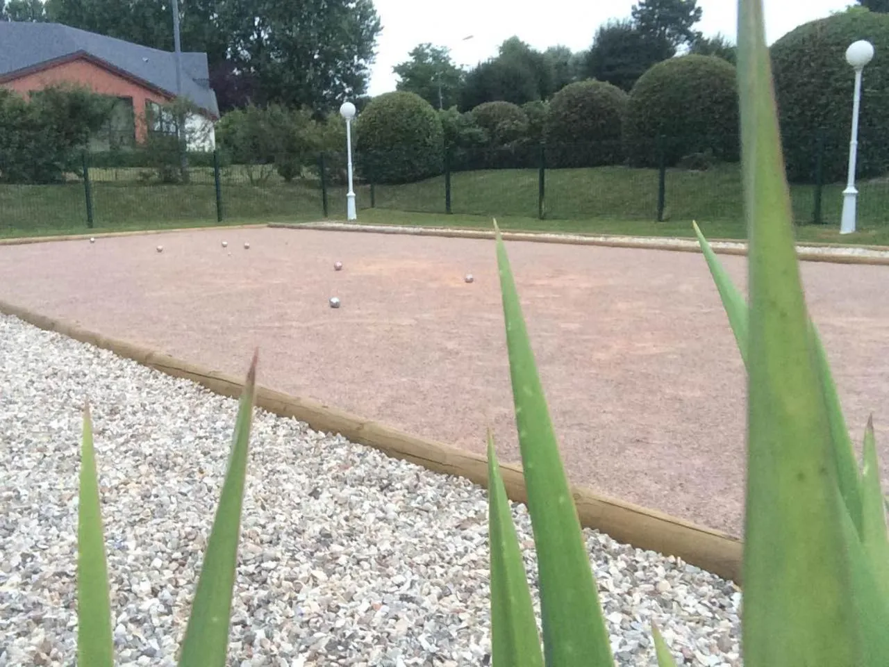 Entertainment in The Originals City, Hôtel Éden, Rouen Nord