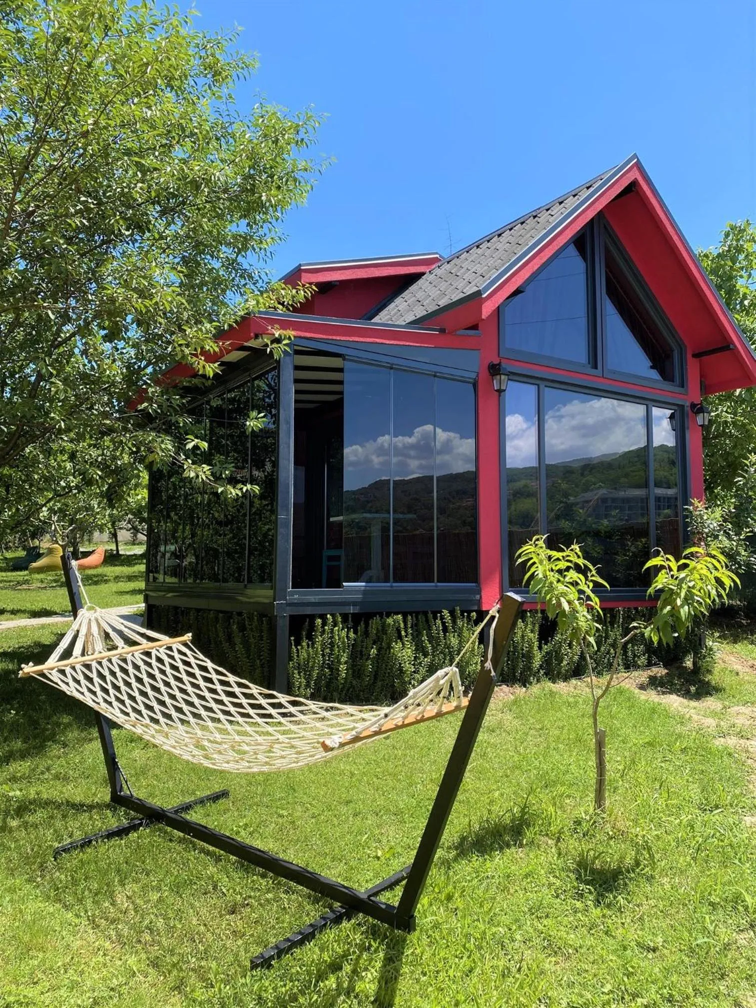 Rif Sapanca - Adult Only