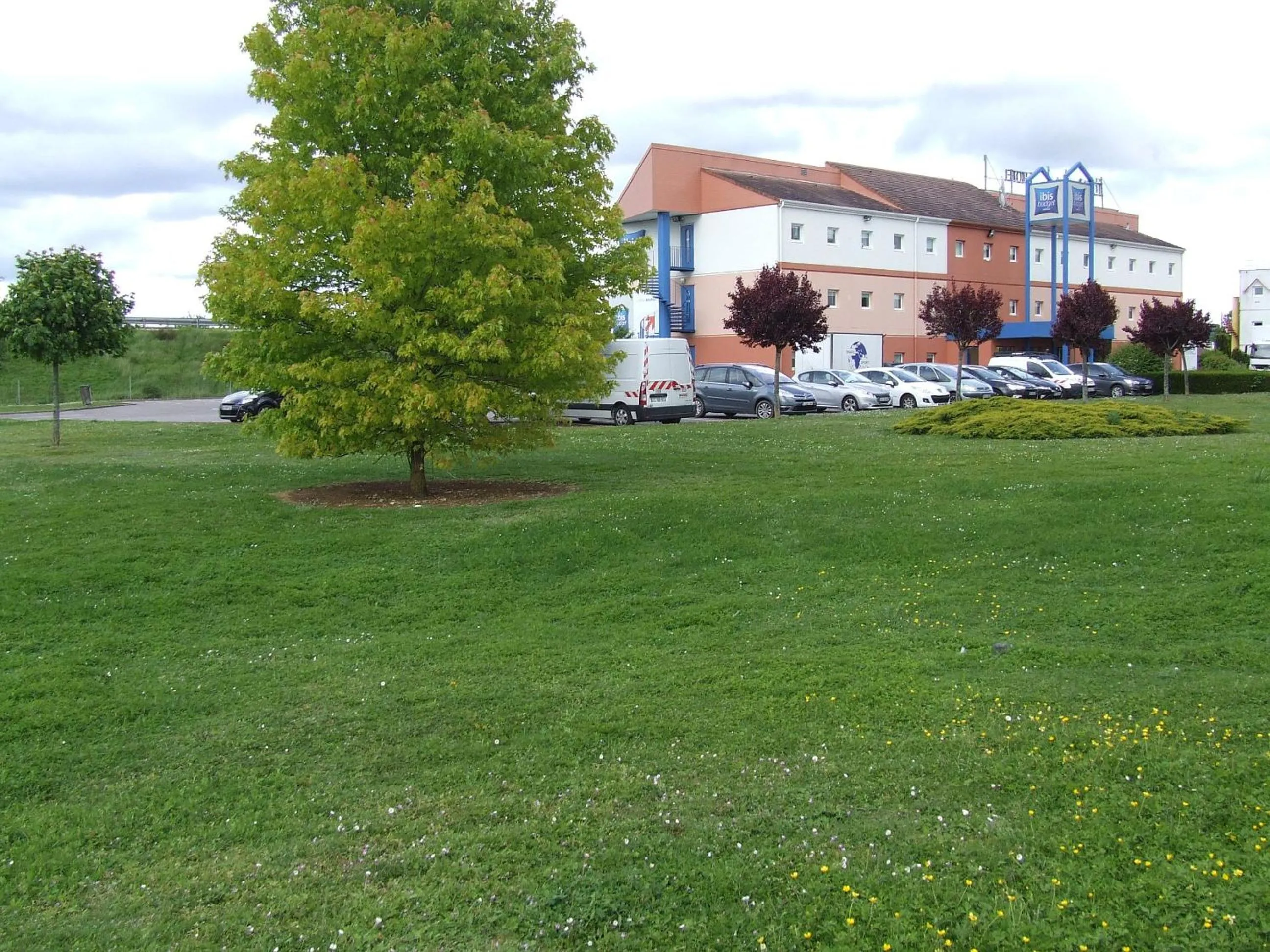 Property building in ibis budget Bourges