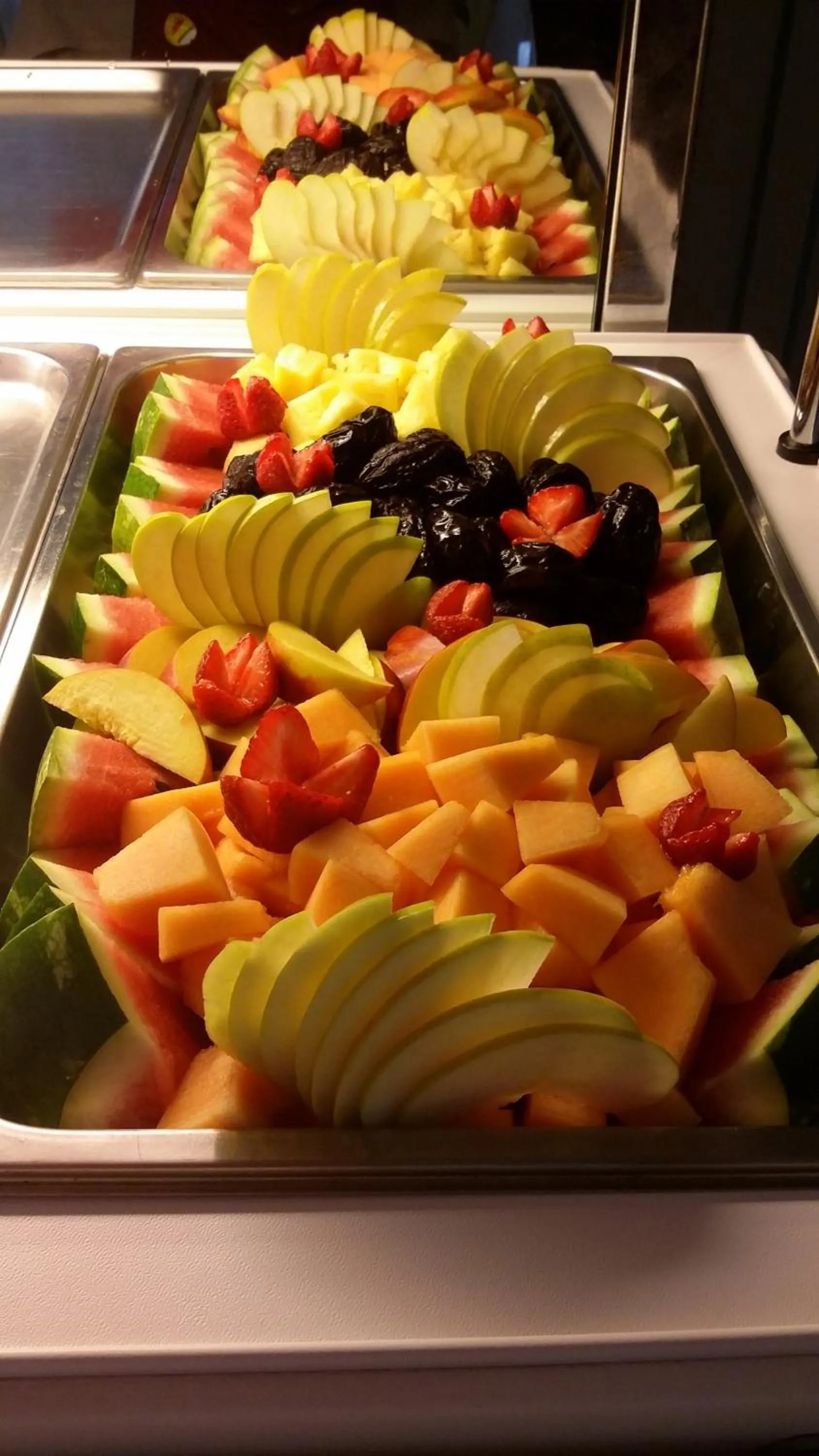 Buffet breakfast in Hotel Tizian Beach