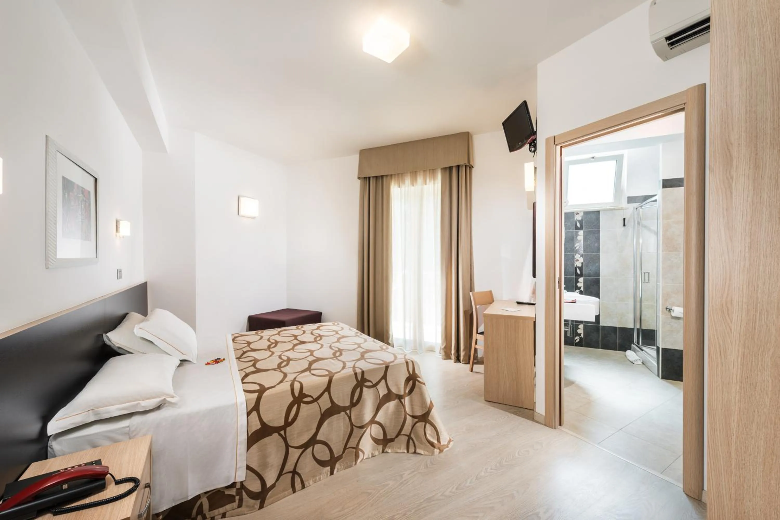 Day, Bed in Hotel Fenix