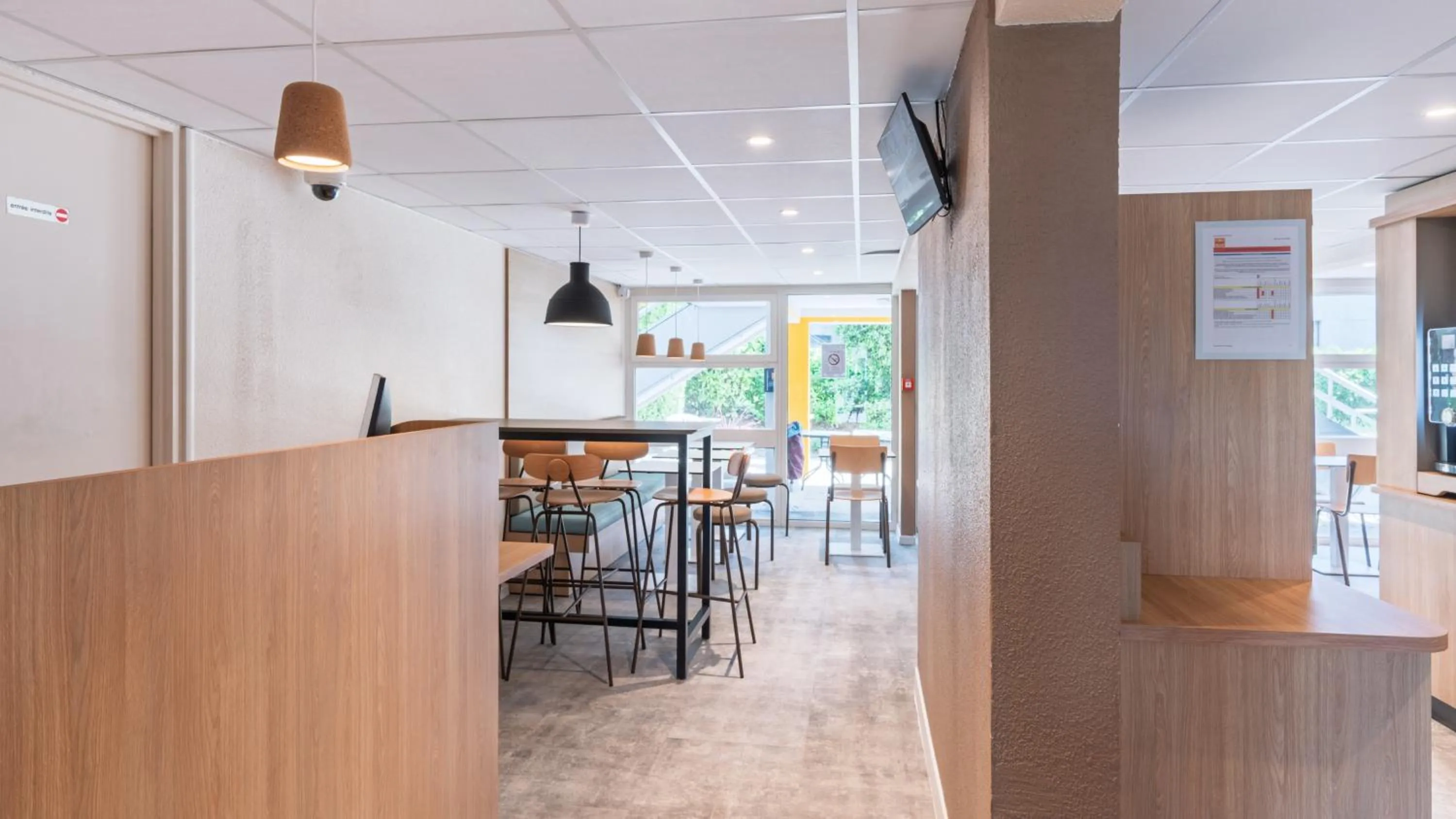 Lobby or reception in Premiere Classe Bourges