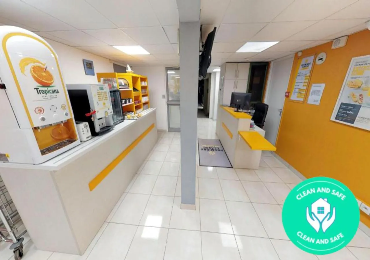 Lobby or reception in Premiere Classe Cambrai Proville