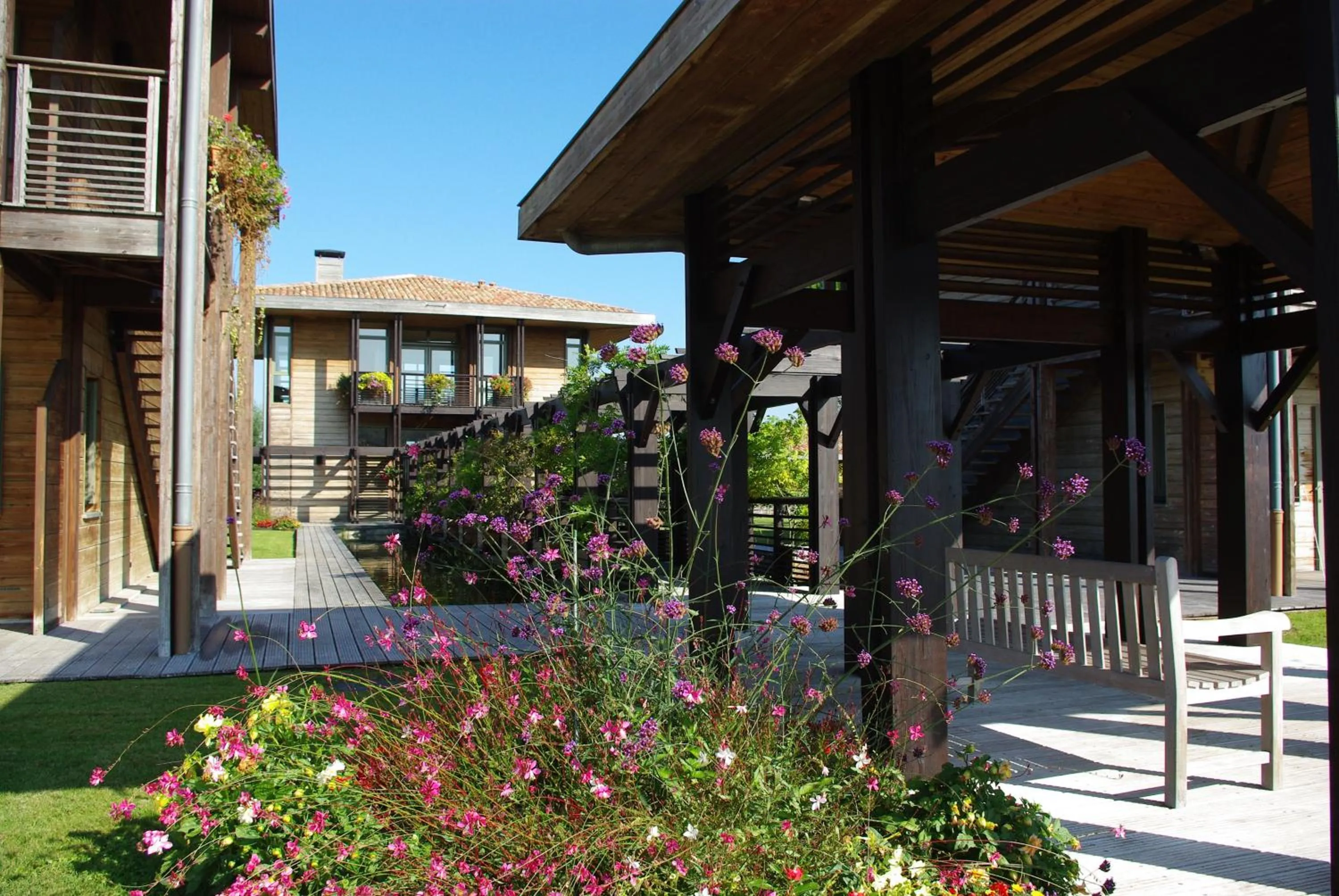 Facade/entrance in Résidence Les Vignes