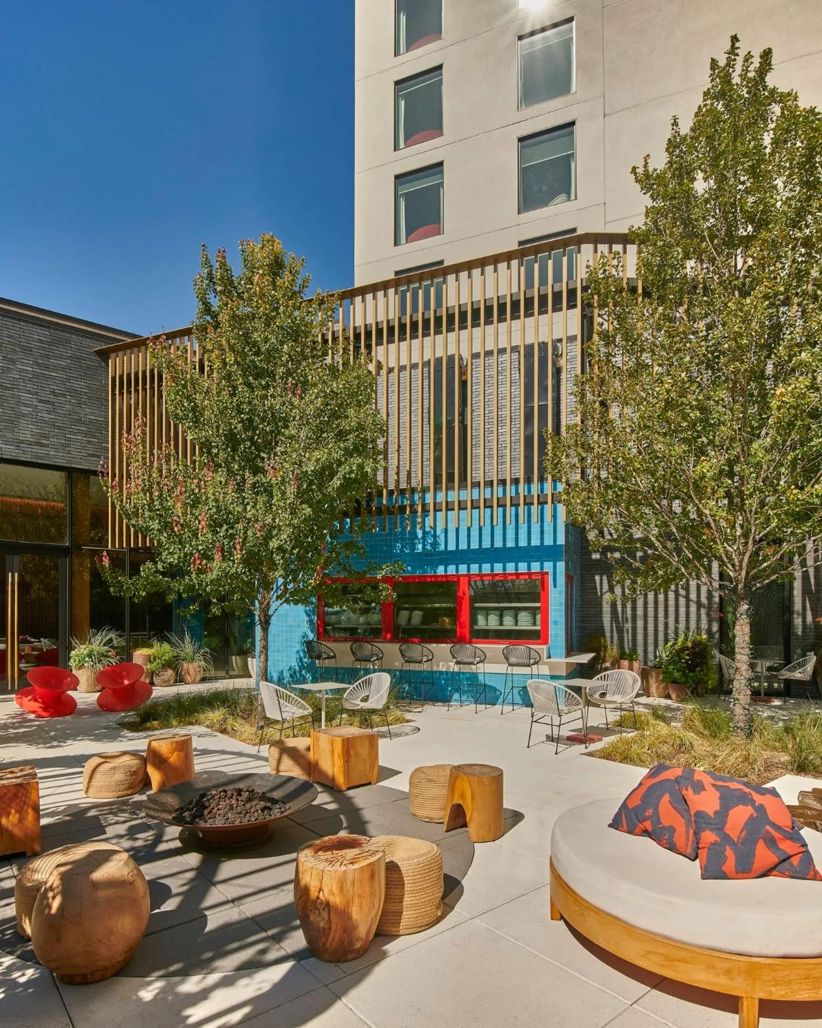 Swimming pool in Virgin Hotels Dallas