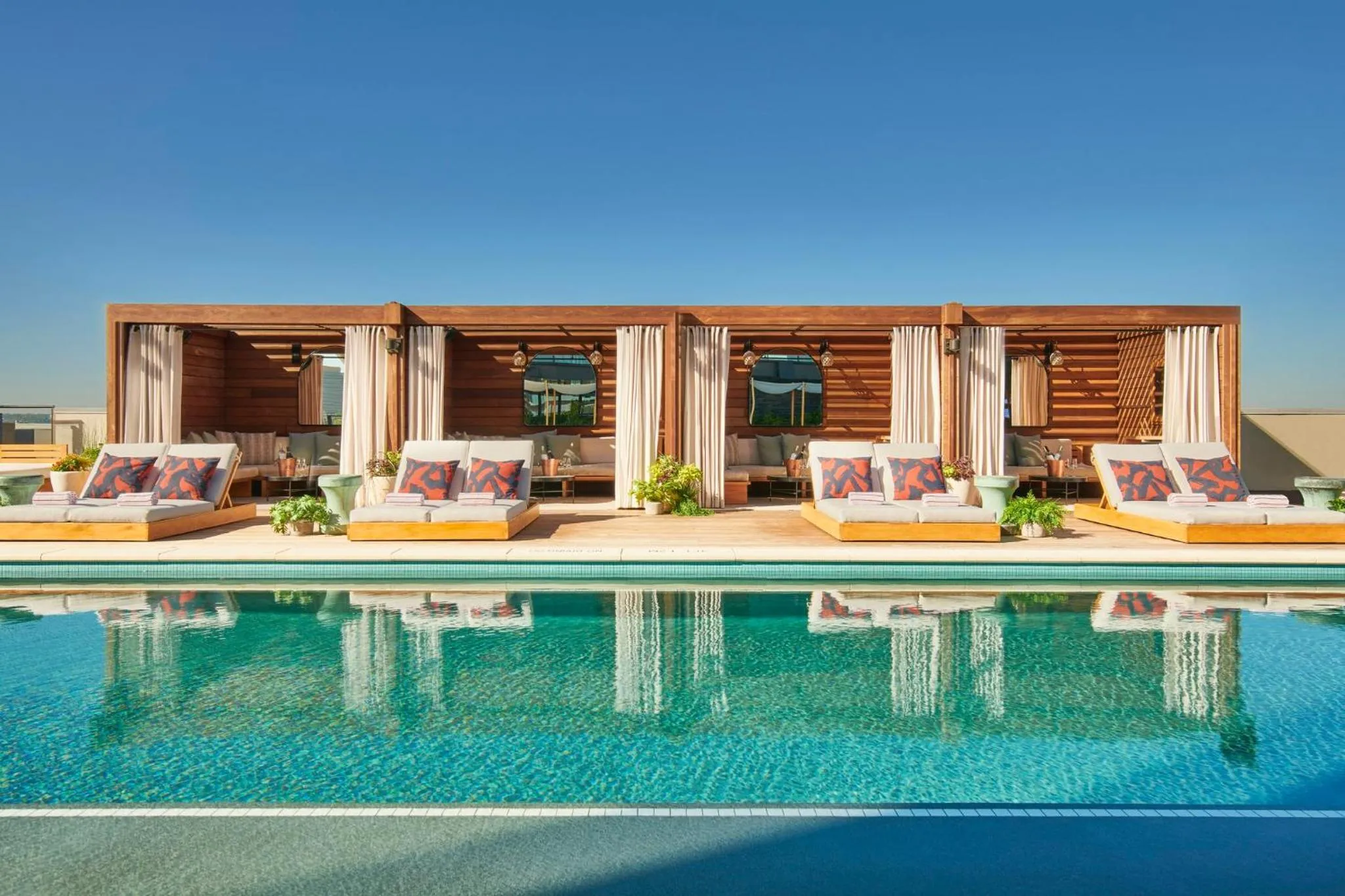 Swimming pool in Virgin Hotels Dallas