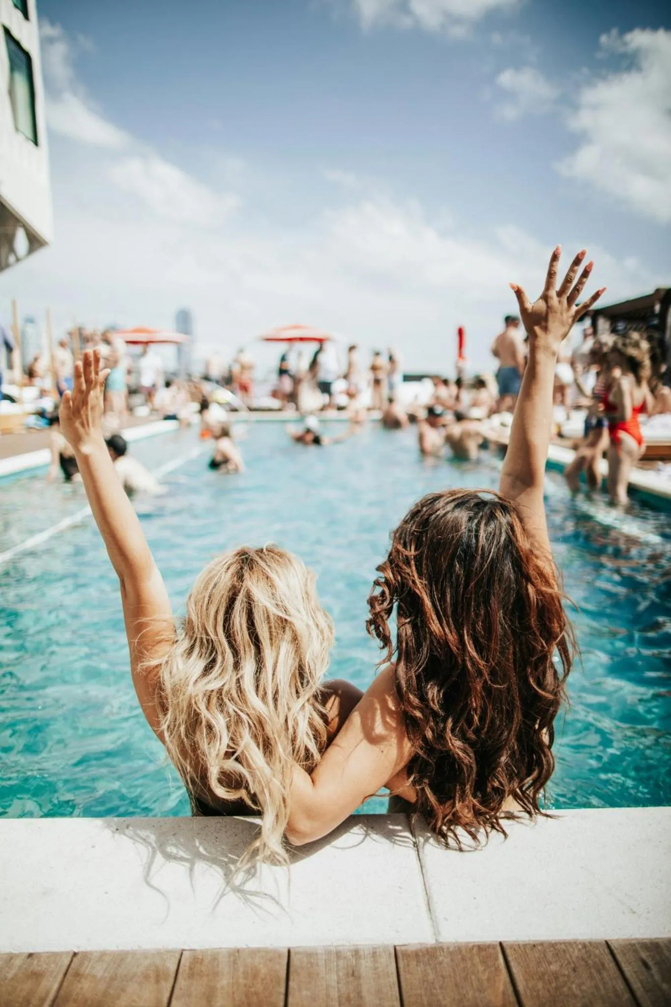 Swimming pool in Virgin Hotels Dallas