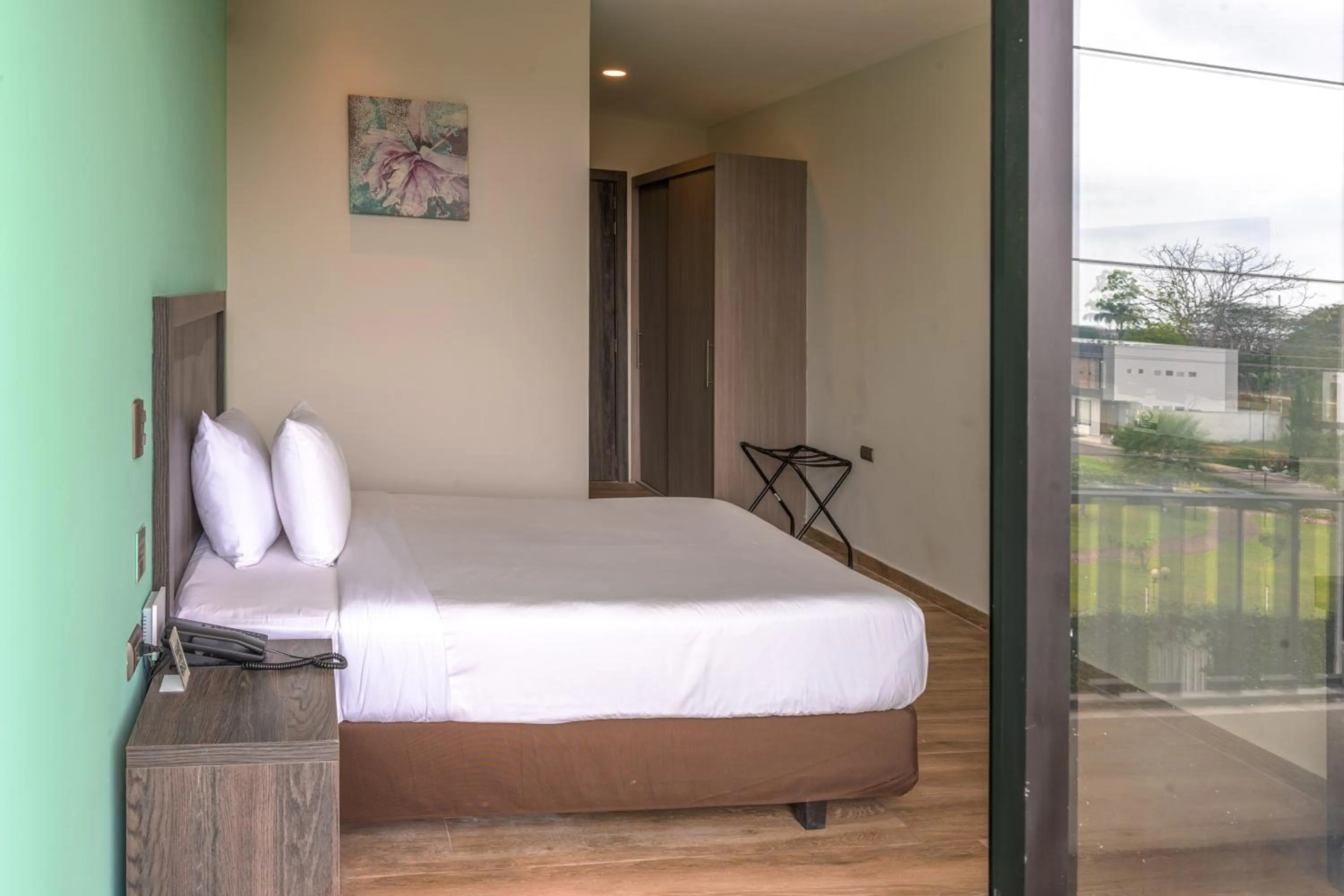 Photo of the whole room, Bed in REEC Machala by Oro Verde Hotels