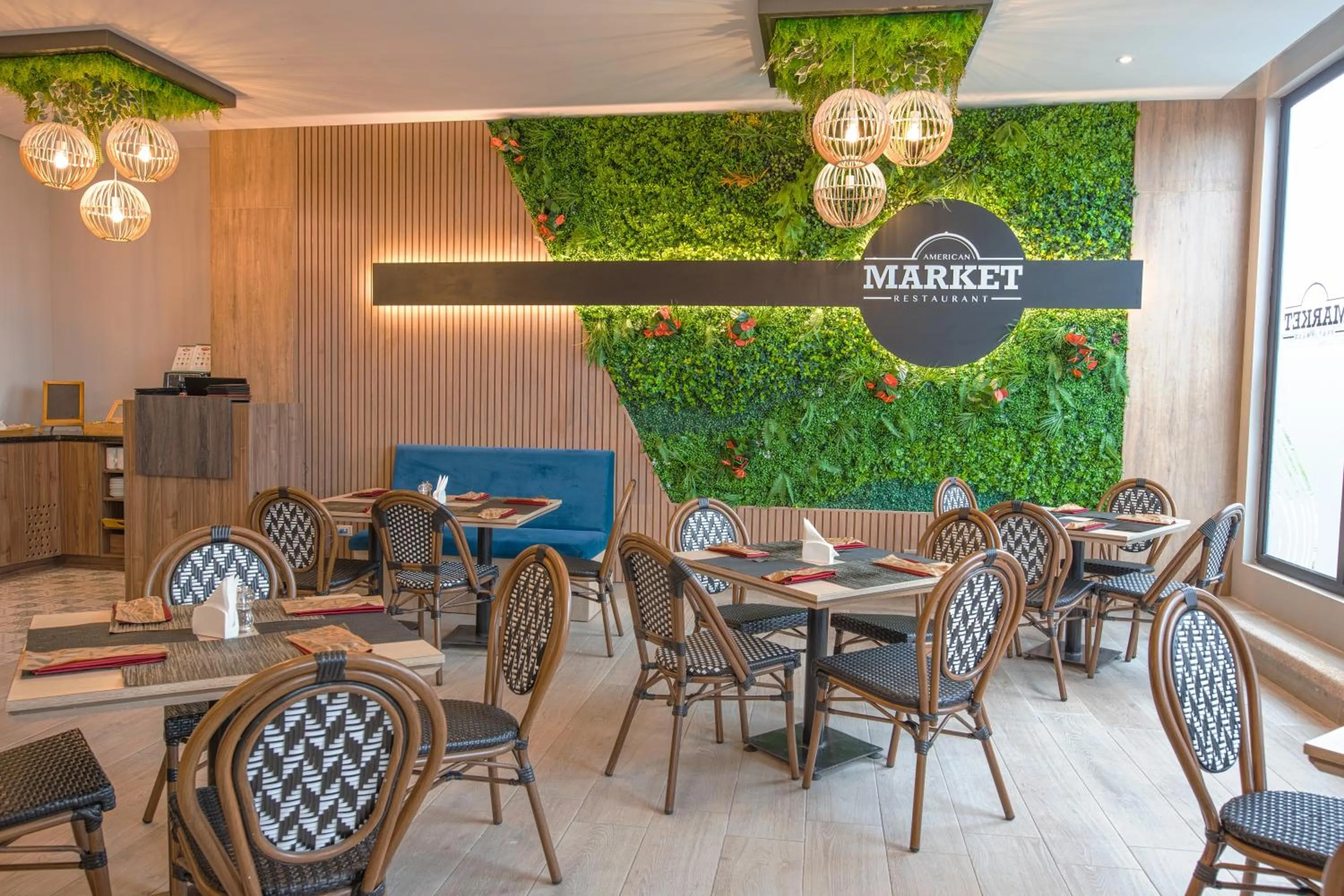 Restaurant/places to eat in REEC Machala by Oro Verde Hotels