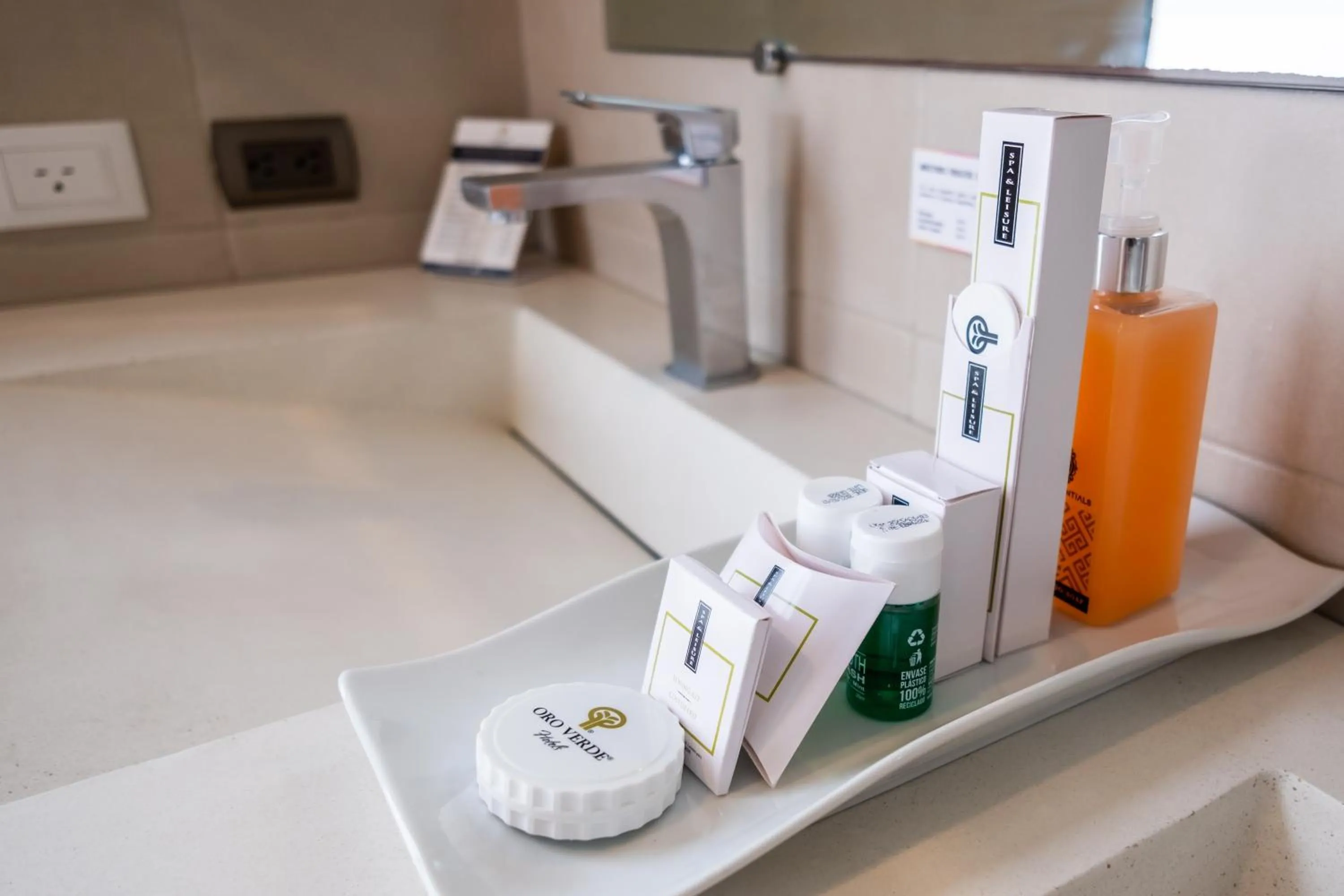 Bathroom in REEC Machala by Oro Verde Hotels