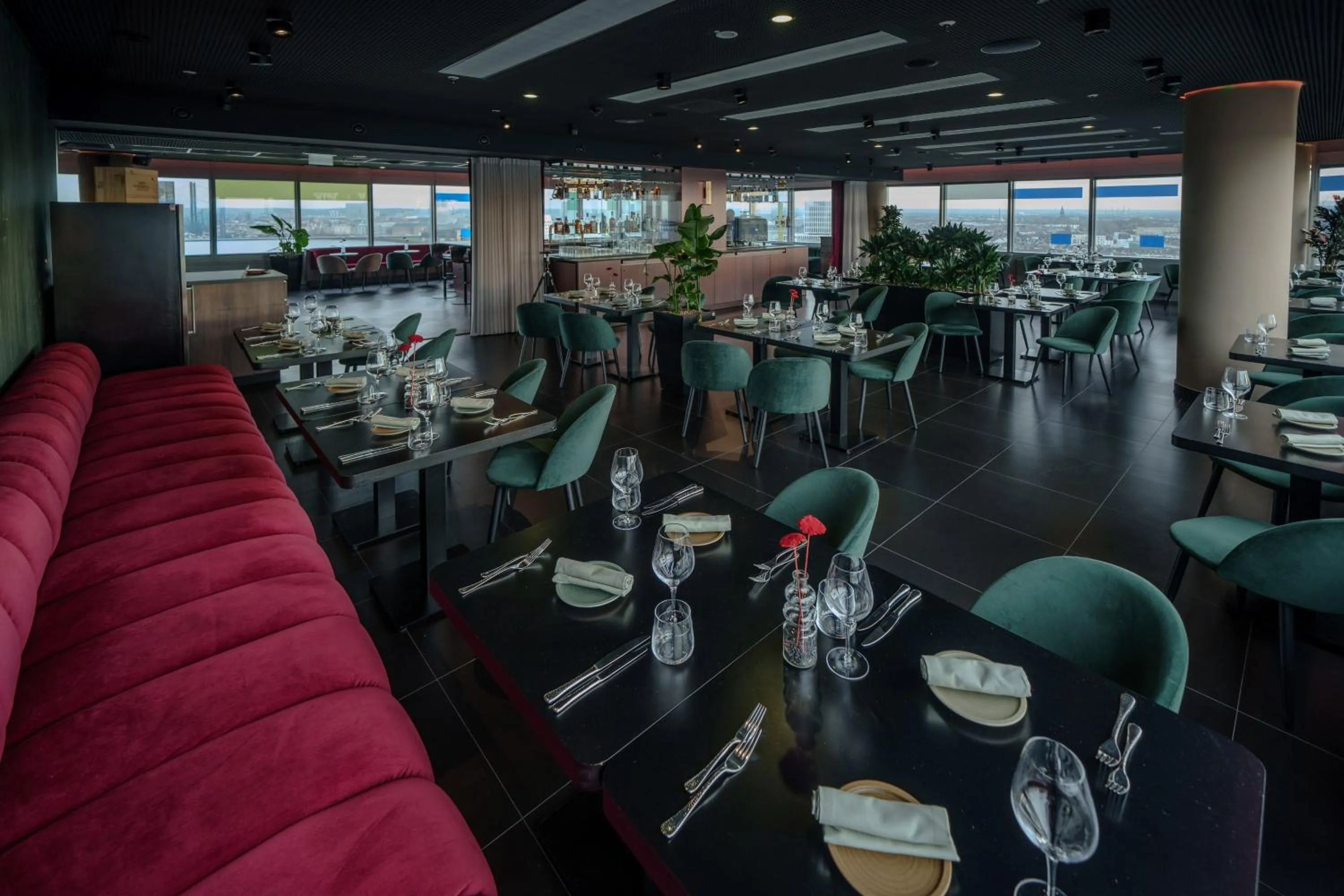 Restaurant/places to eat in INNSiDE by Meliá Düsseldorf Hafen