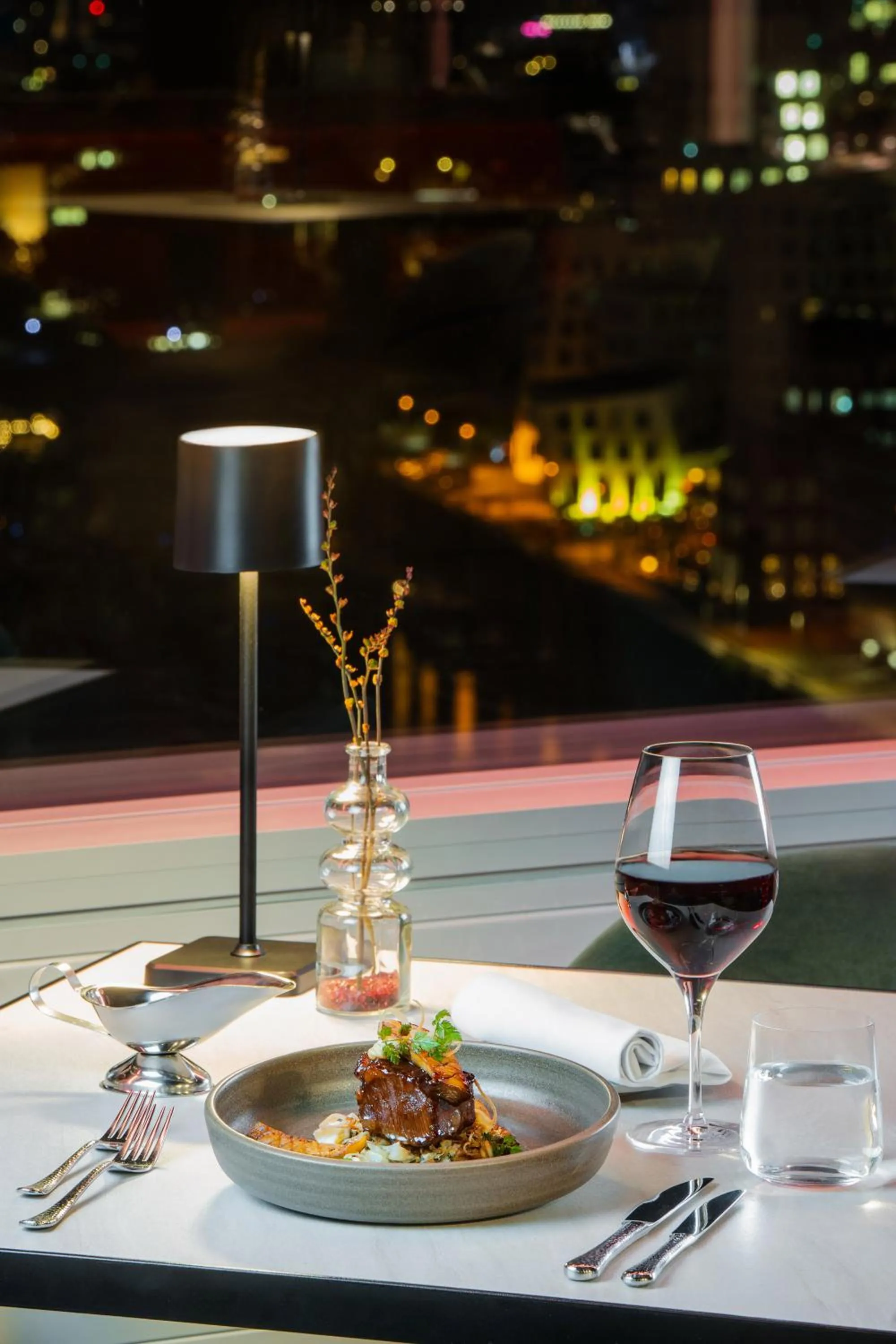 Food in INNSiDE by Meliá Düsseldorf Hafen