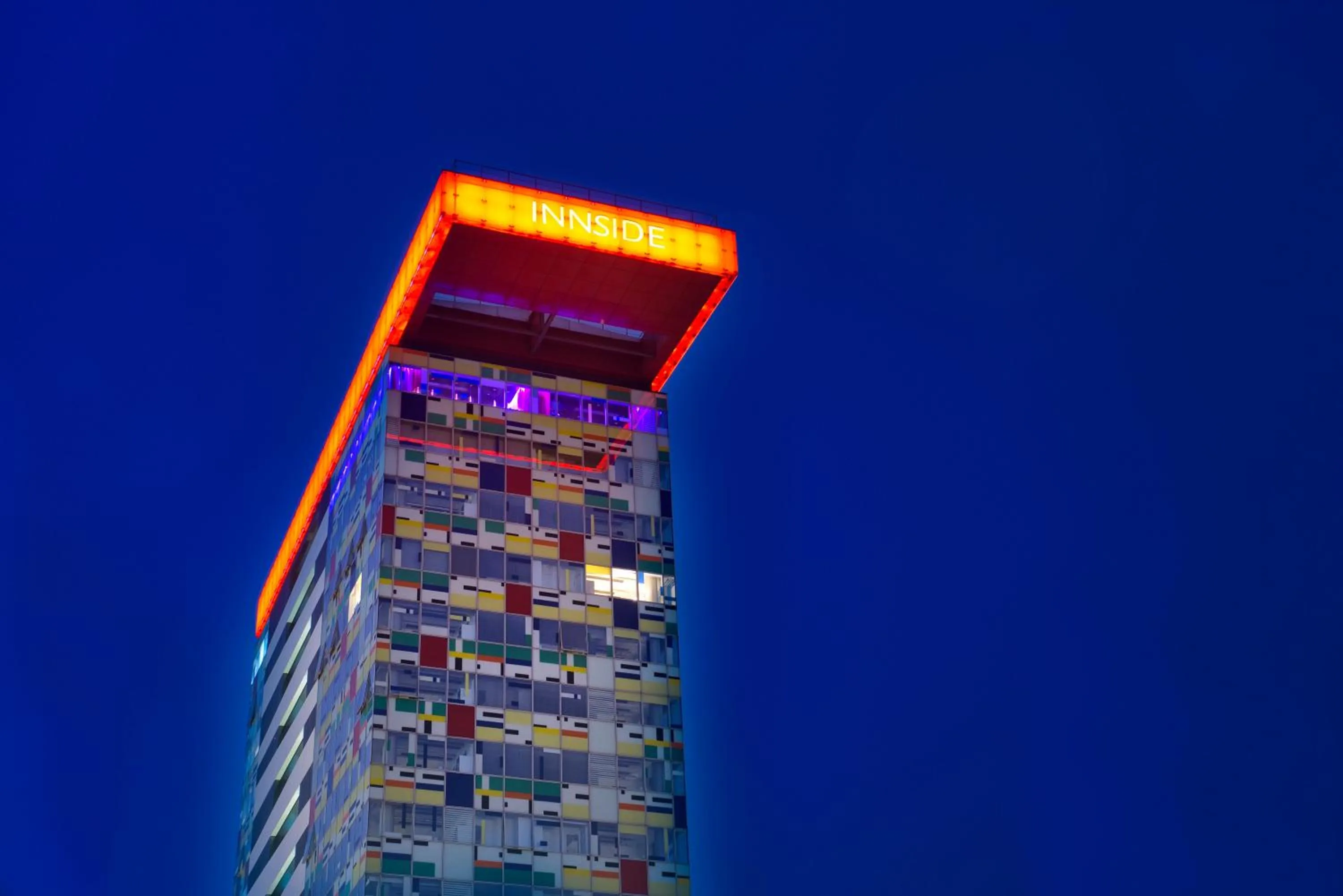 Property building in INNSiDE by Meliá Düsseldorf Hafen