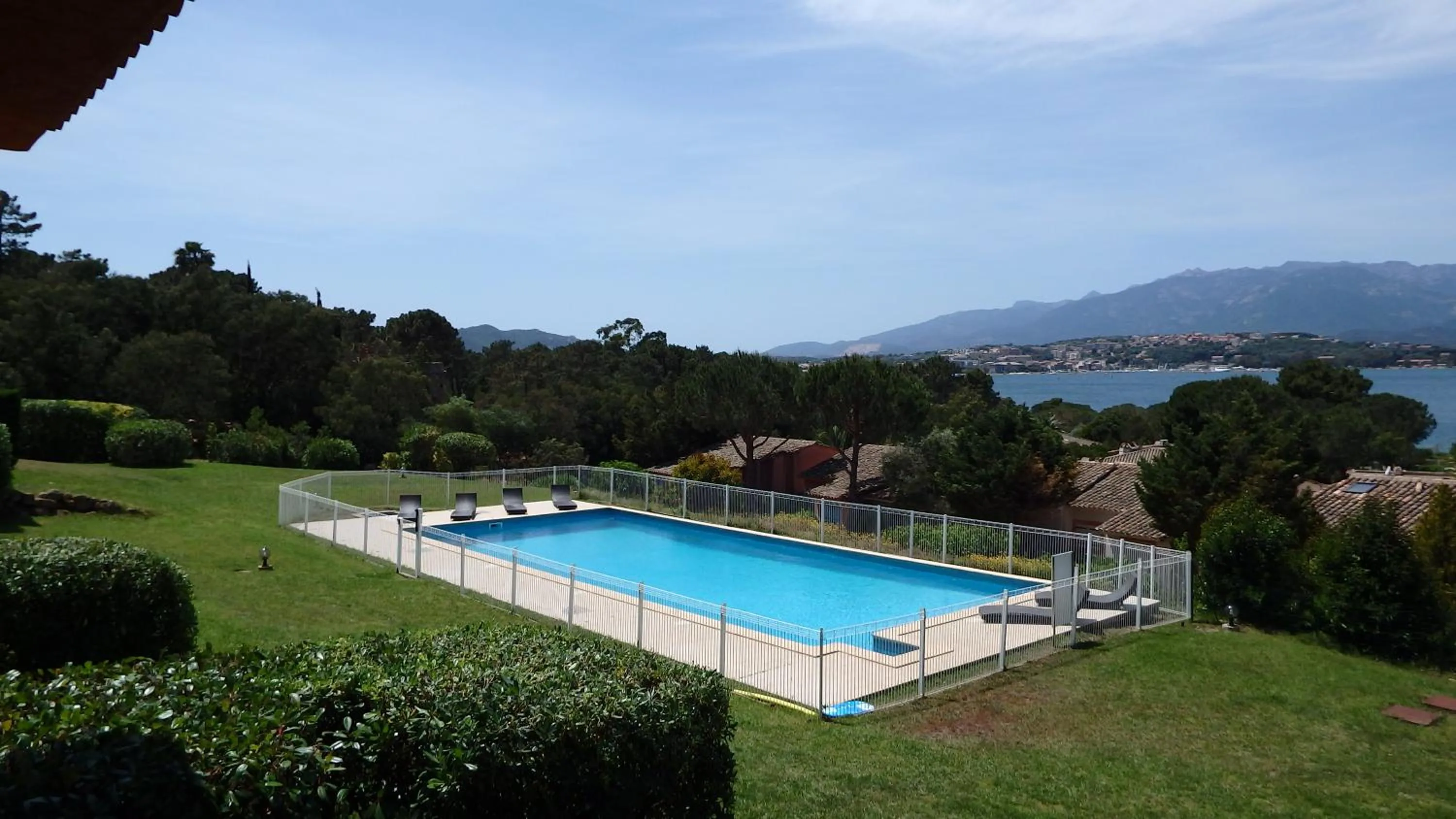 Swimming pool in Résidence Le Village Marin