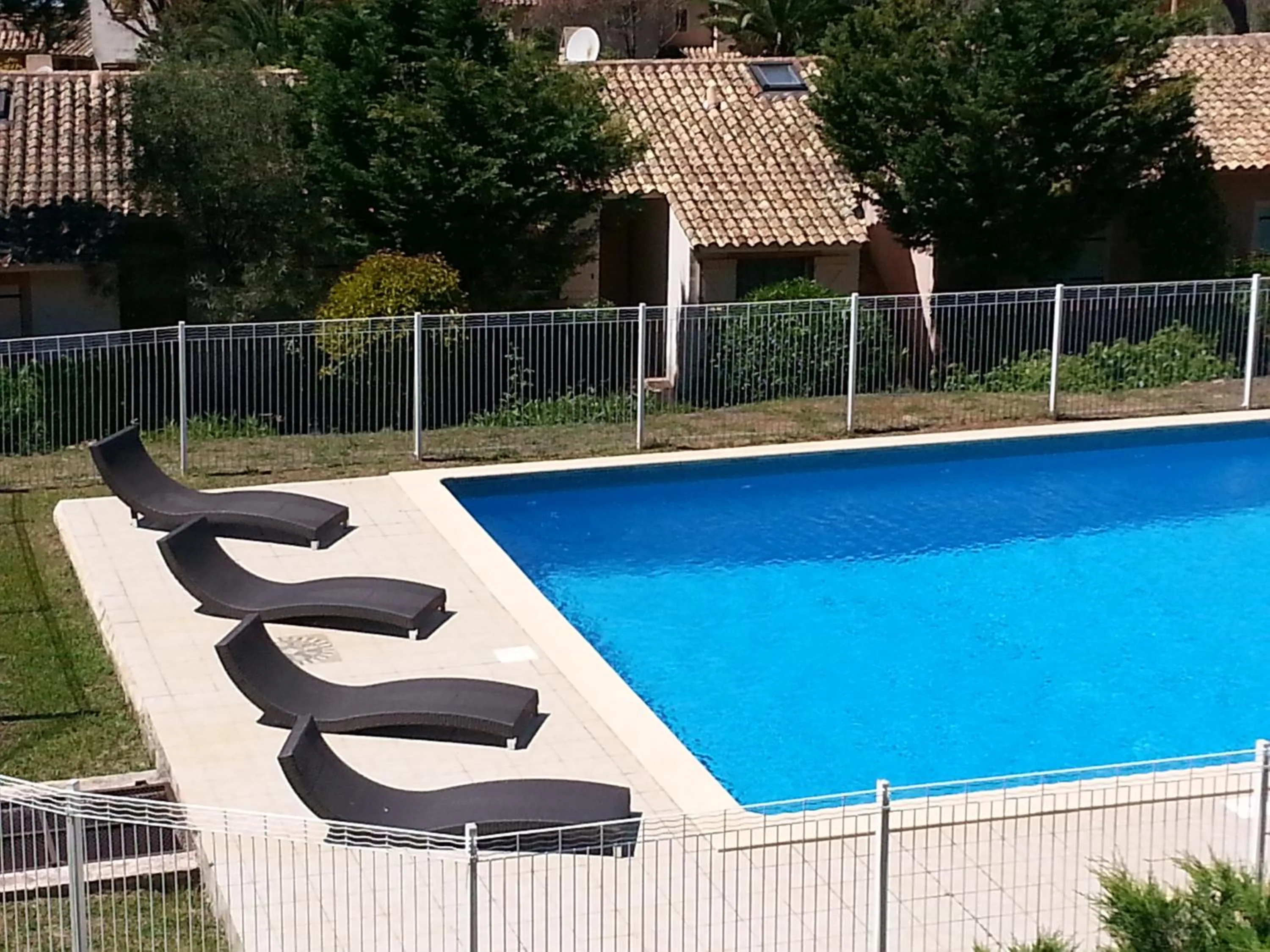 Swimming pool in Résidence Le Village Marin