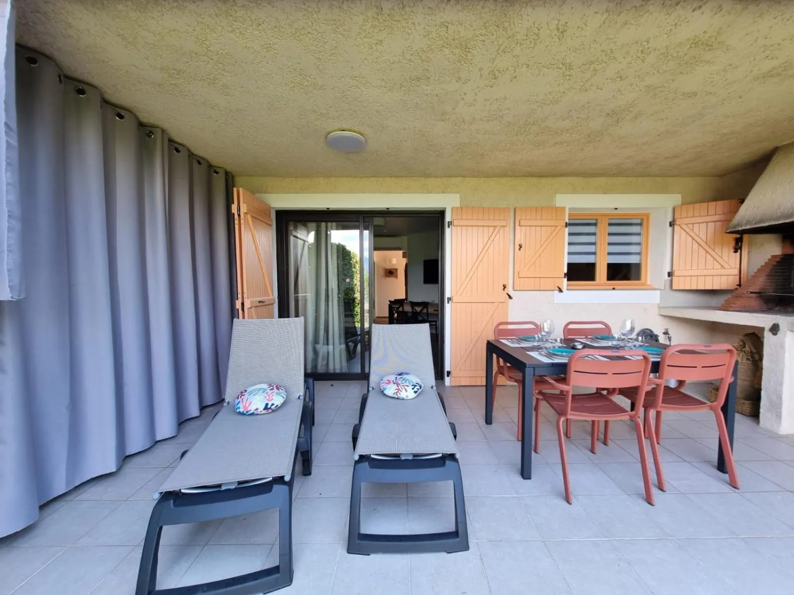 BBQ facilities in Résidence Le Village Marin