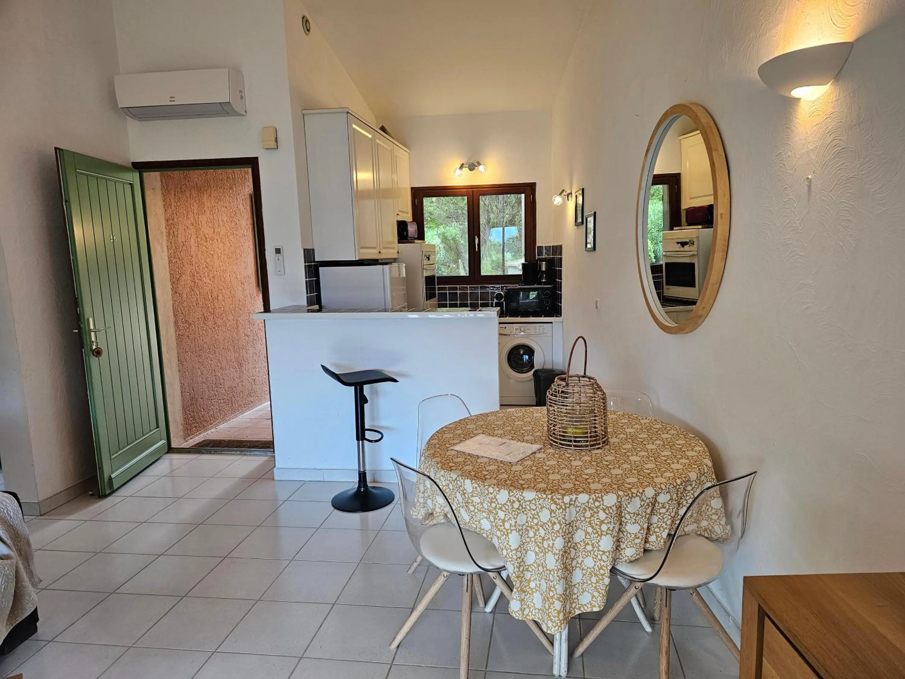 Dining area in Résidence Le Village Marin