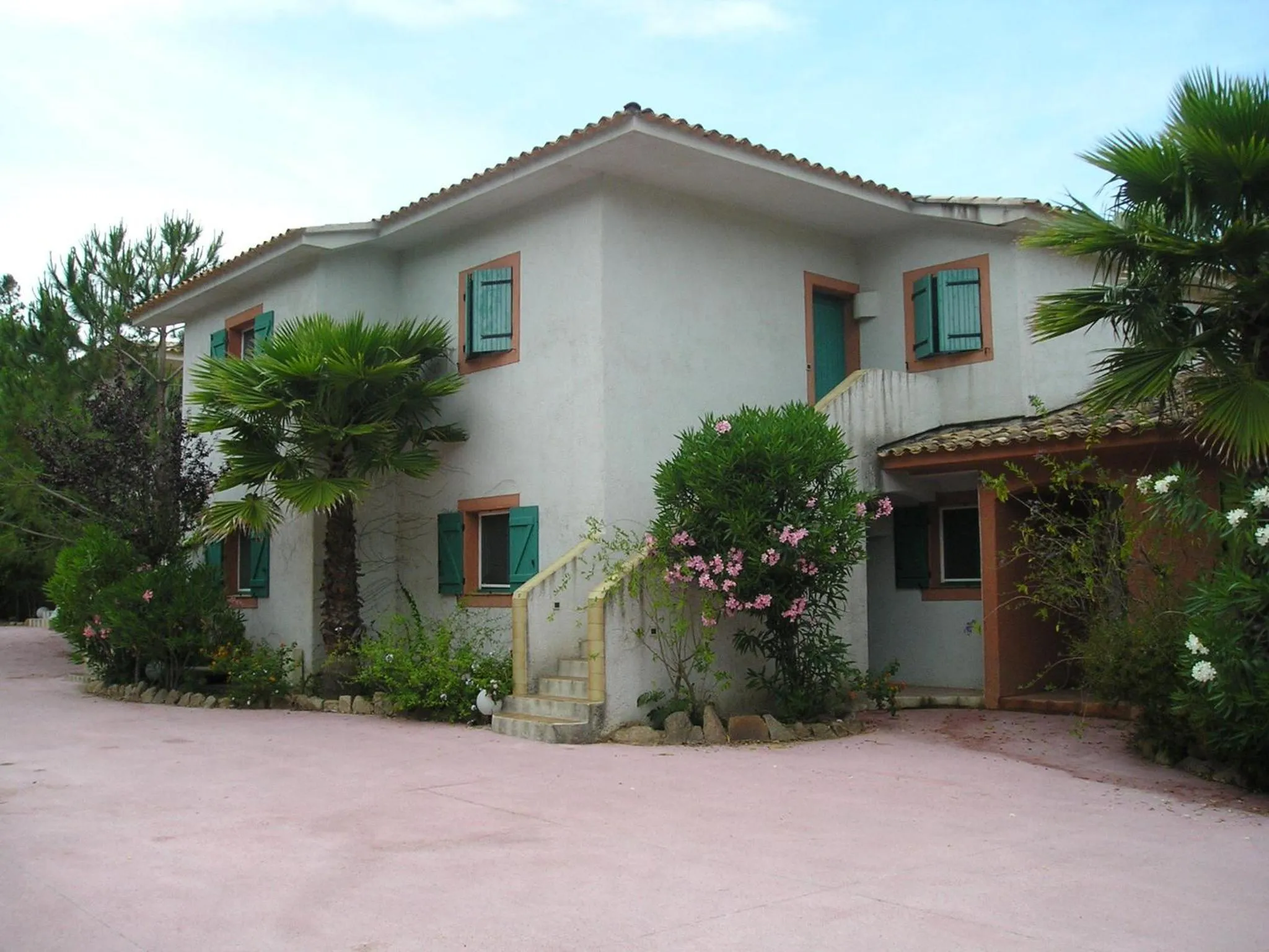 Facade/entrance in Résidence Le Village Marin