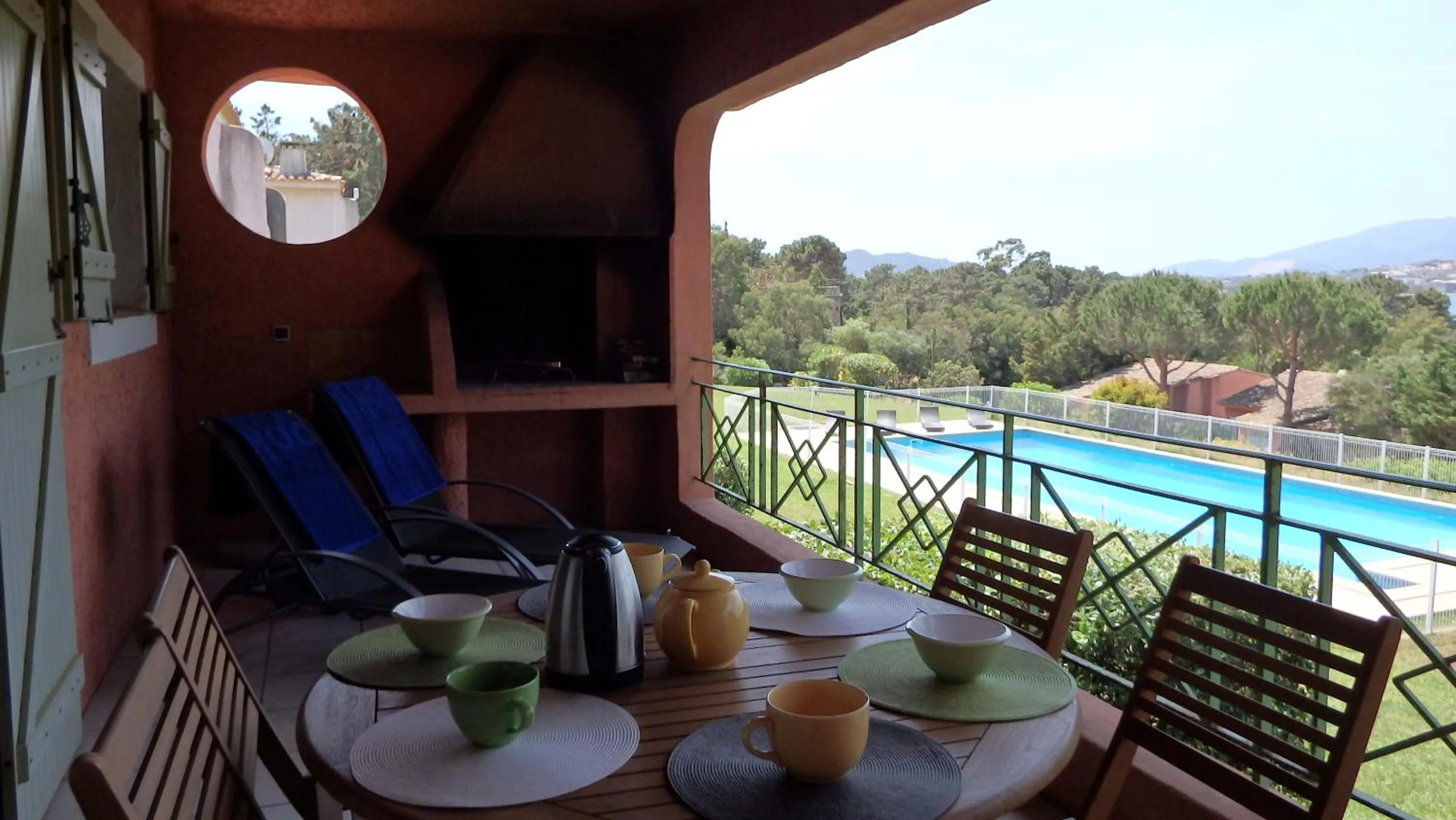 BBQ facilities in Résidence Le Village Marin