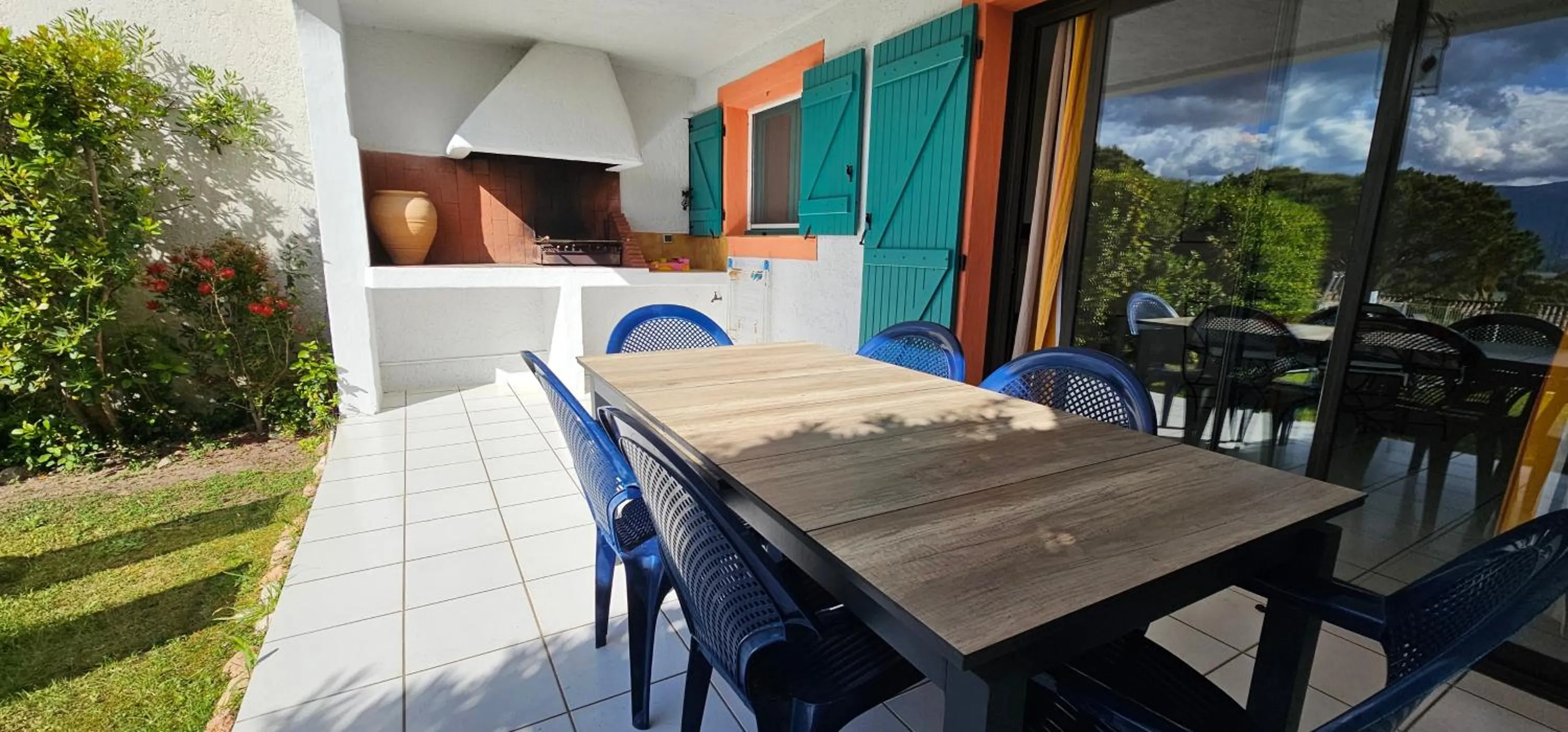 Patio in Résidence Le Village Marin