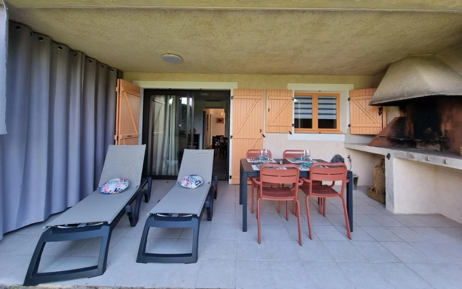 BBQ facilities in Résidence Le Village Marin