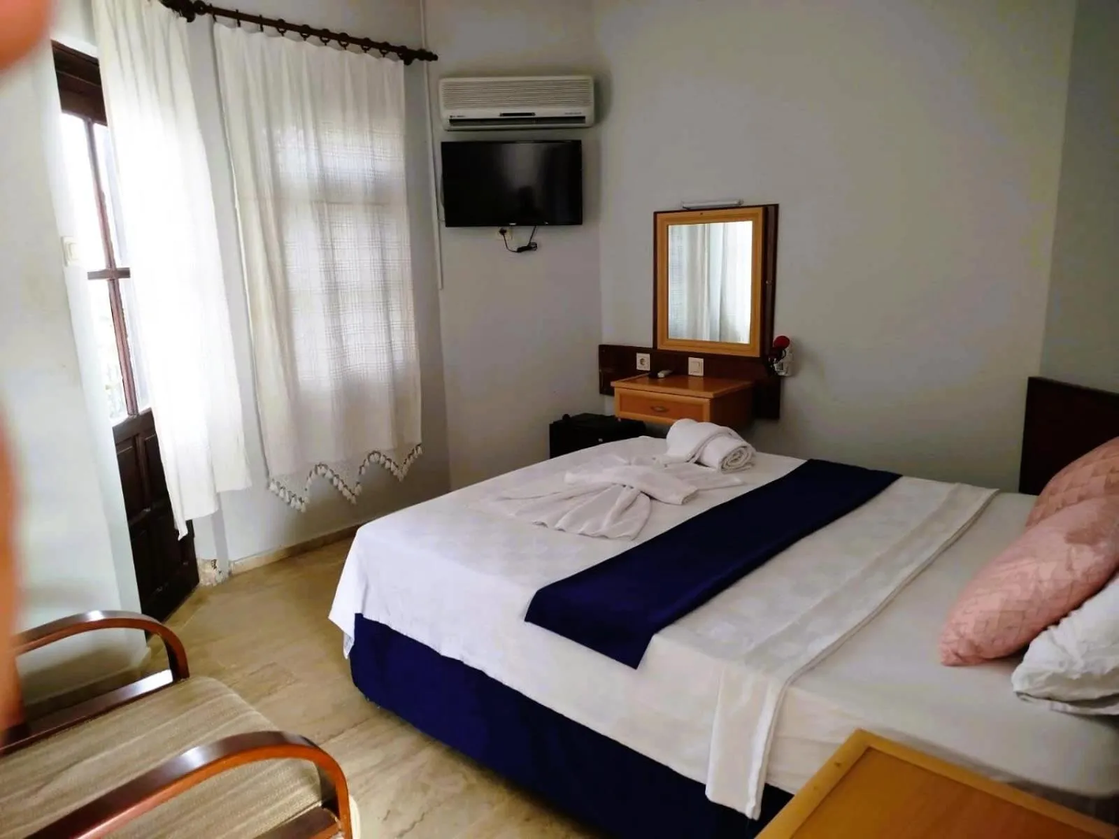 Bed in Han Dalyan Hotel