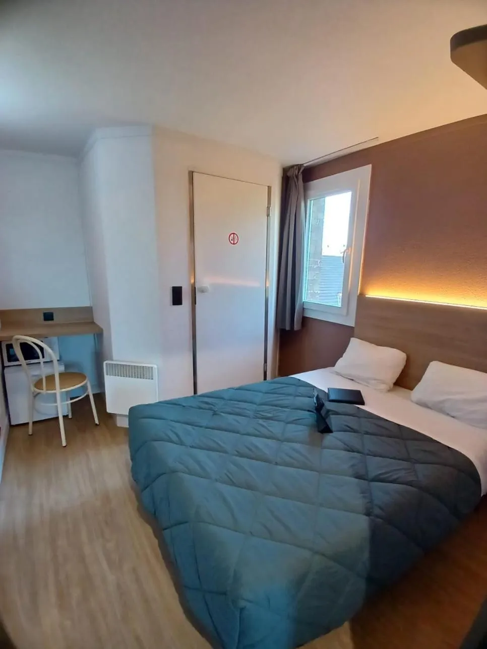 Bed in Premiere Classe Lille Sud - Douai Cuincy