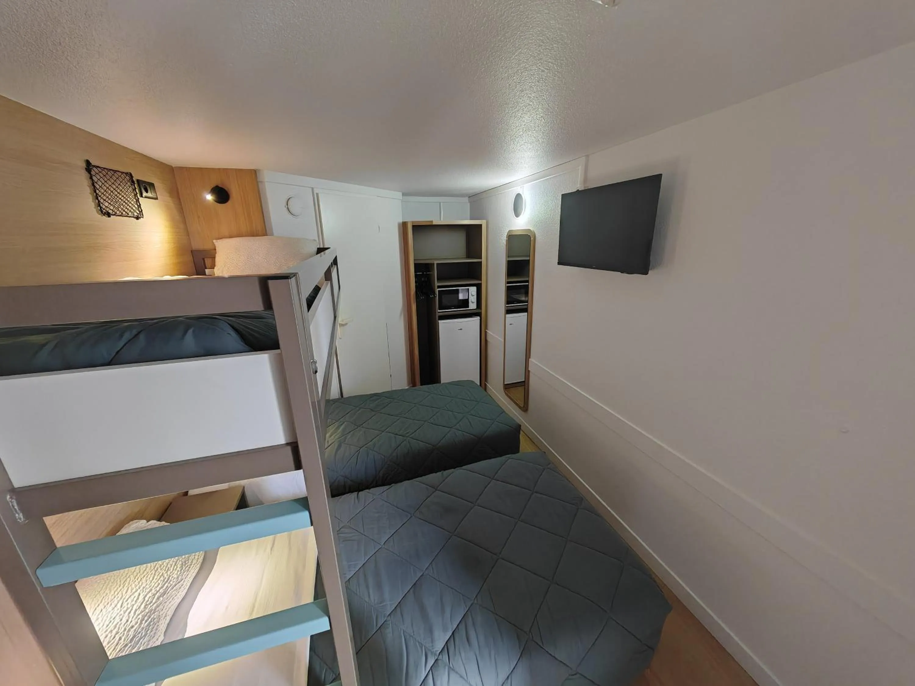 Bed in Premiere Classe Lille Sud - Douai Cuincy