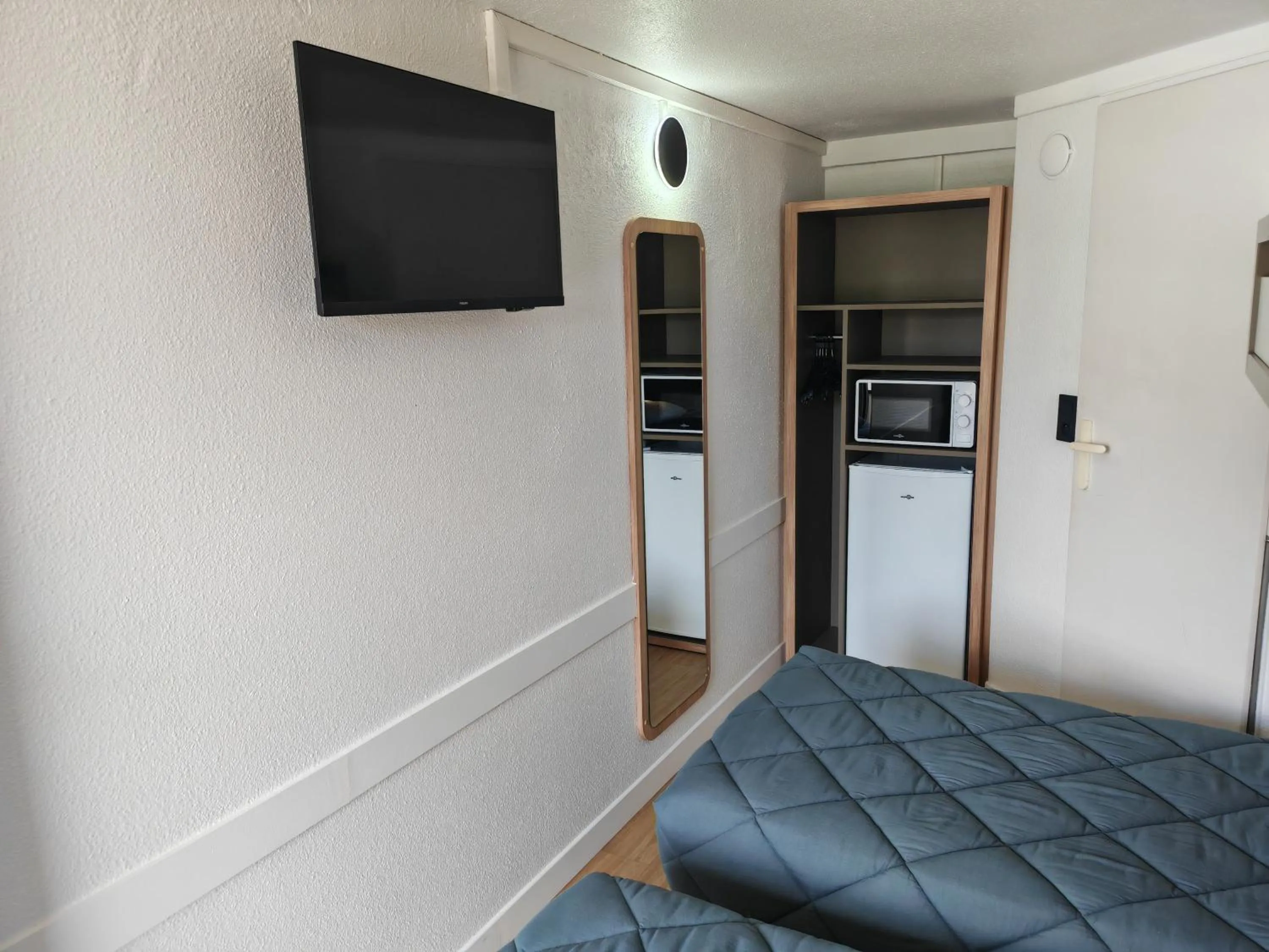 Bed in Premiere Classe Lille Sud - Douai Cuincy