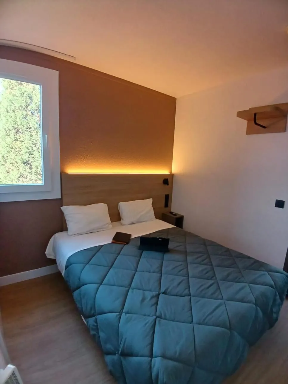 Bed in Premiere Classe Lille Sud - Douai Cuincy