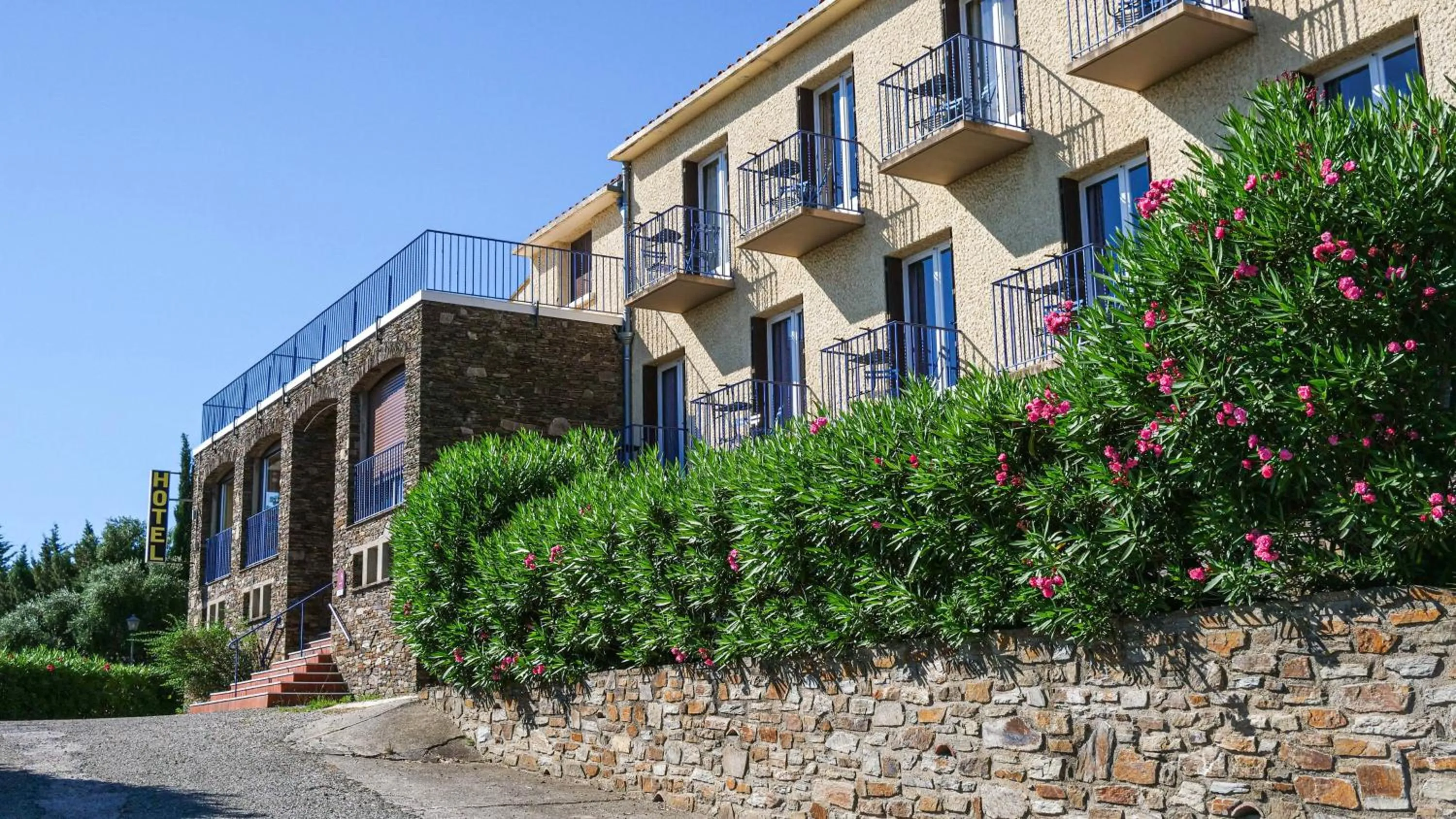 Property building in Hôtel AMBEILLE