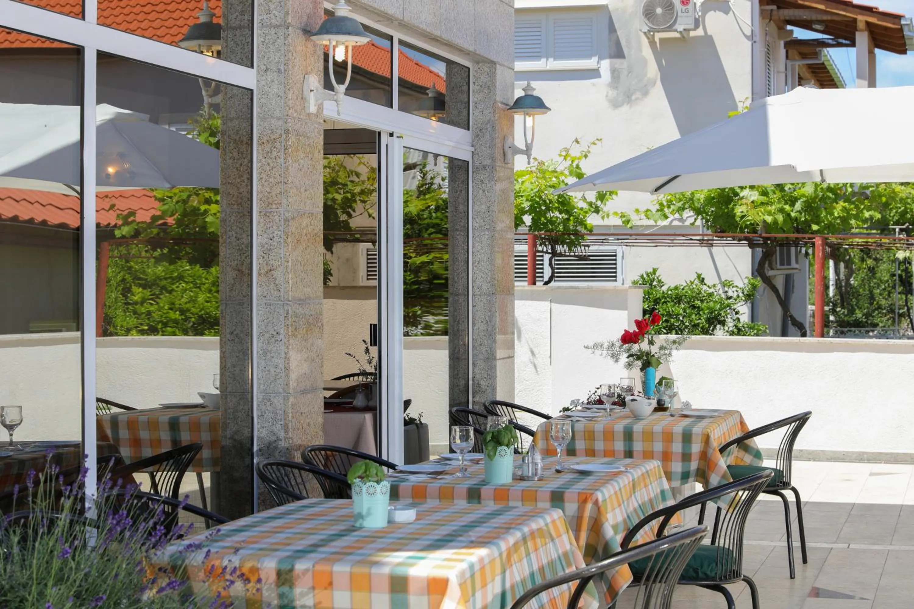 Restaurant/places to eat in Downtown Private Rooms Mandić