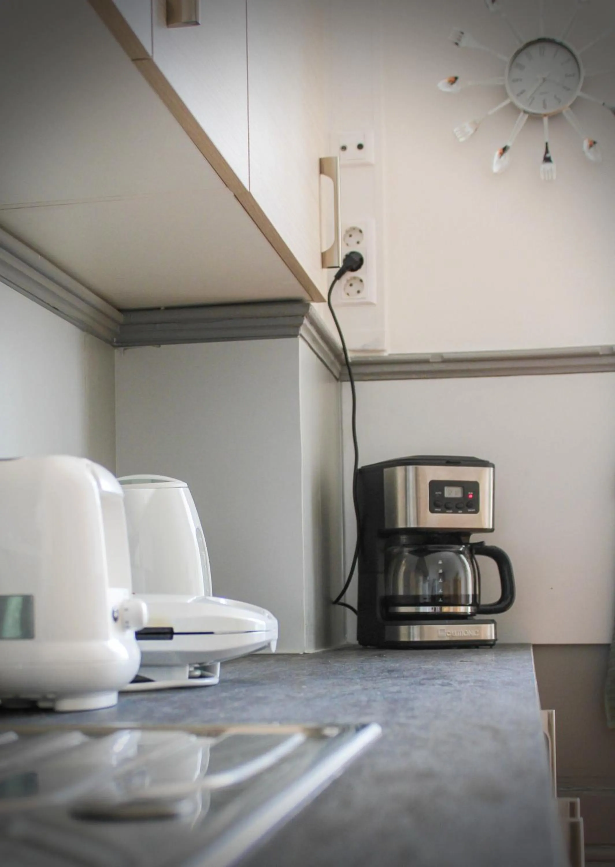 Coffee/tea facilities in By Doors Hostel