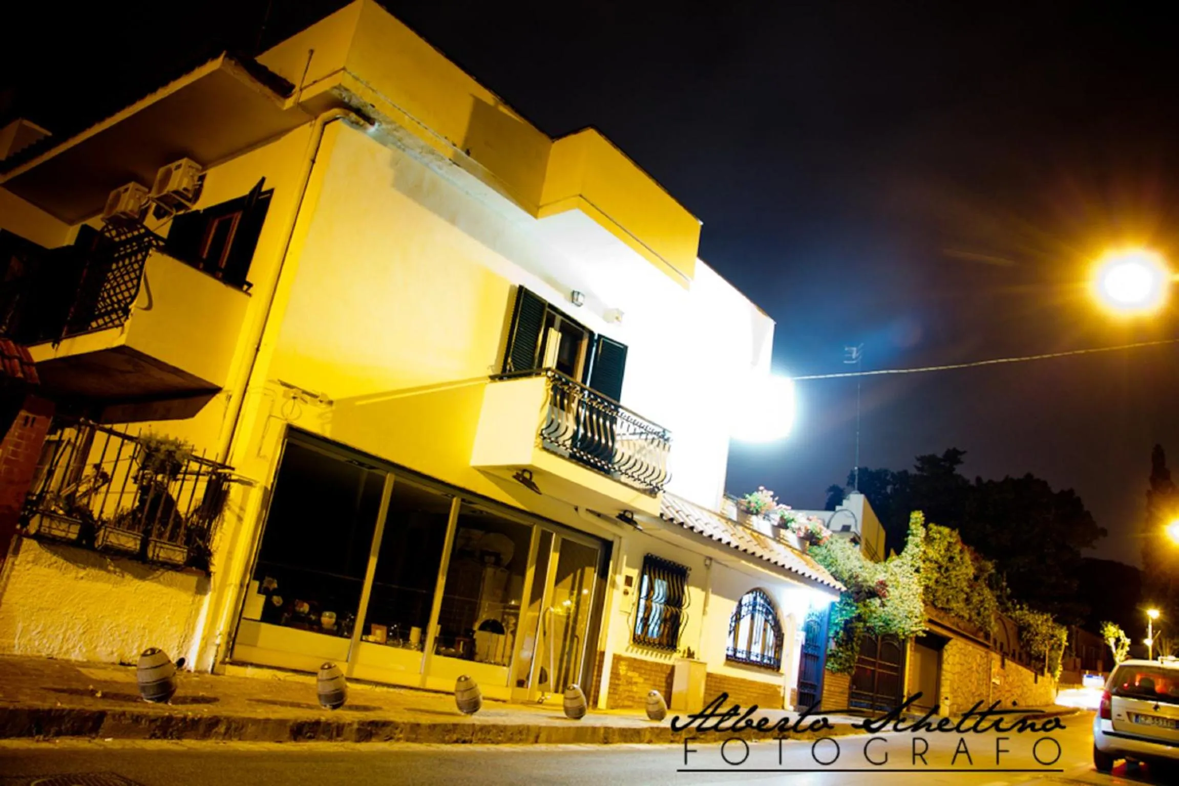 Facade/entrance in B&B Elena