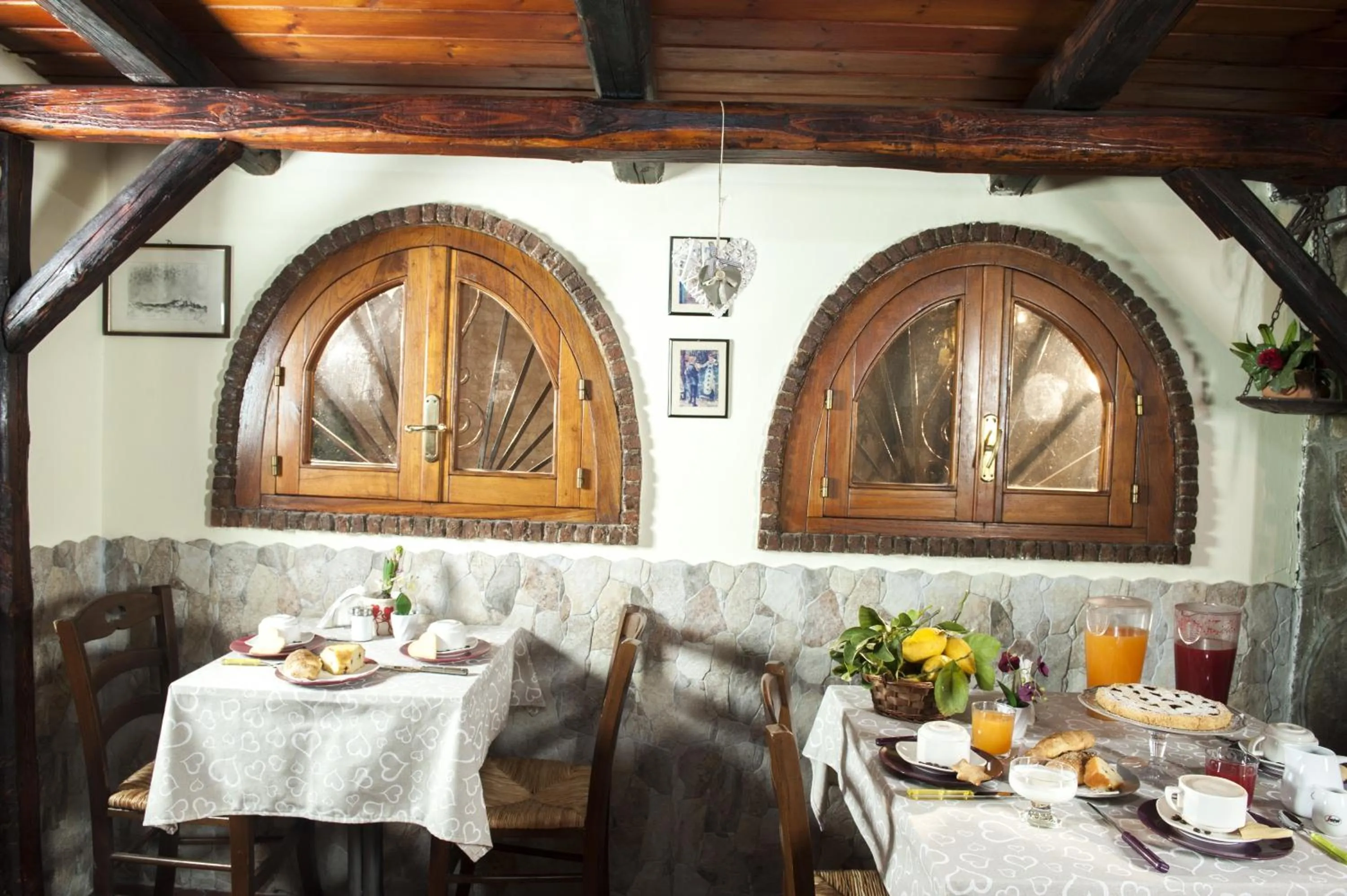 Communal lounge/ TV room in B&B Elena