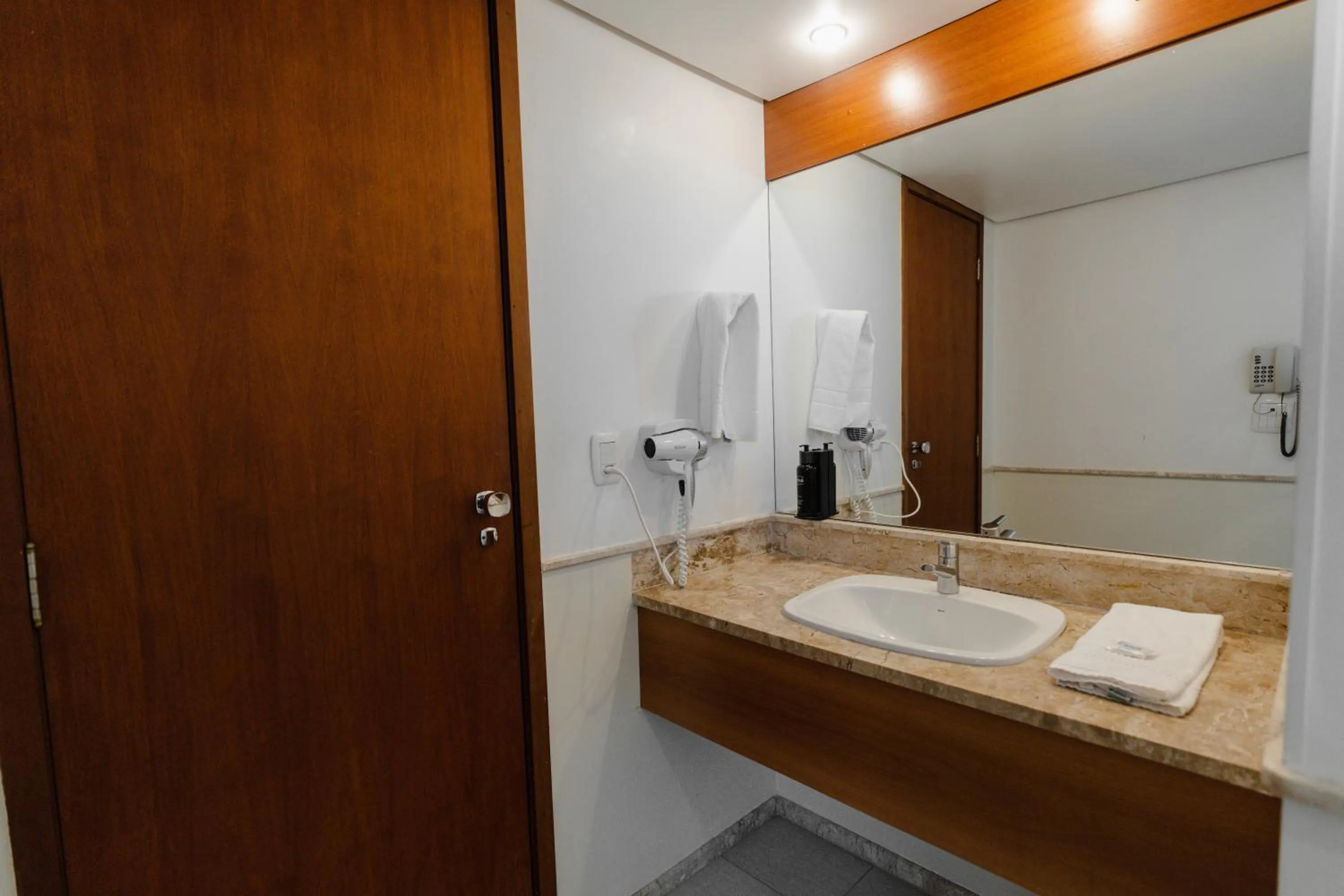 Bathroom in Hotel Caiuá