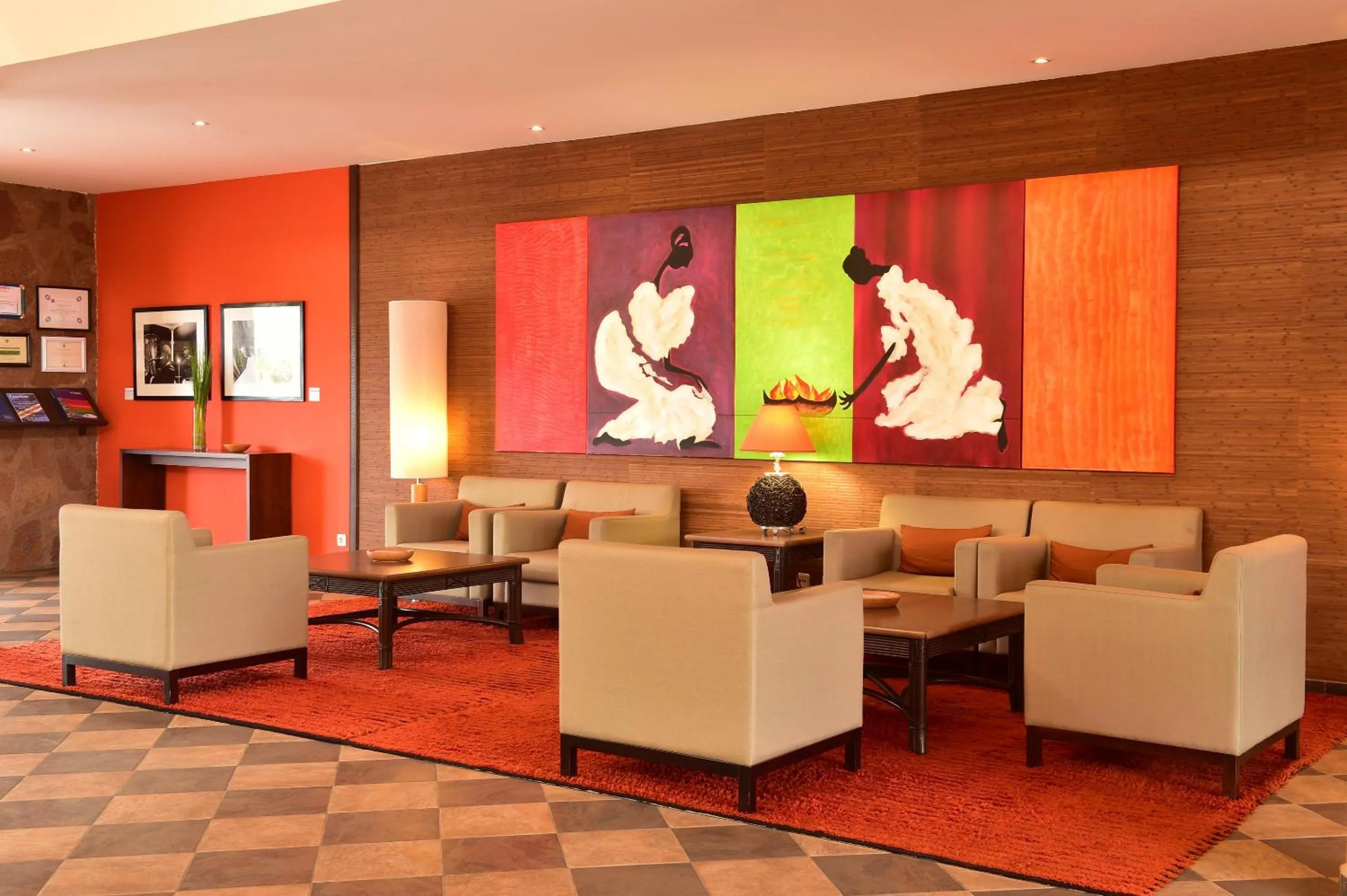 Lounge or bar in Pestana Tropico Ocean & City Hotel