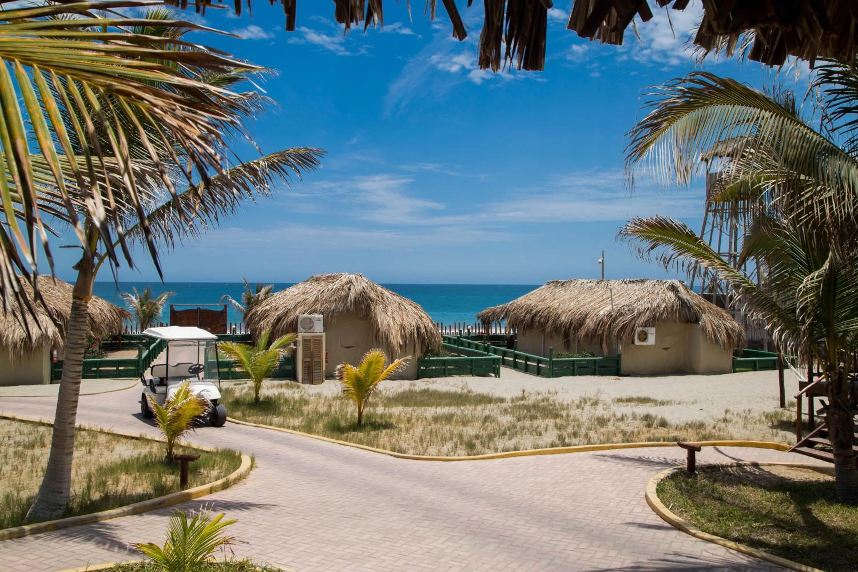 Photo of the whole room in Vichayito Bungalows & Carpas by Aranwa Hotels