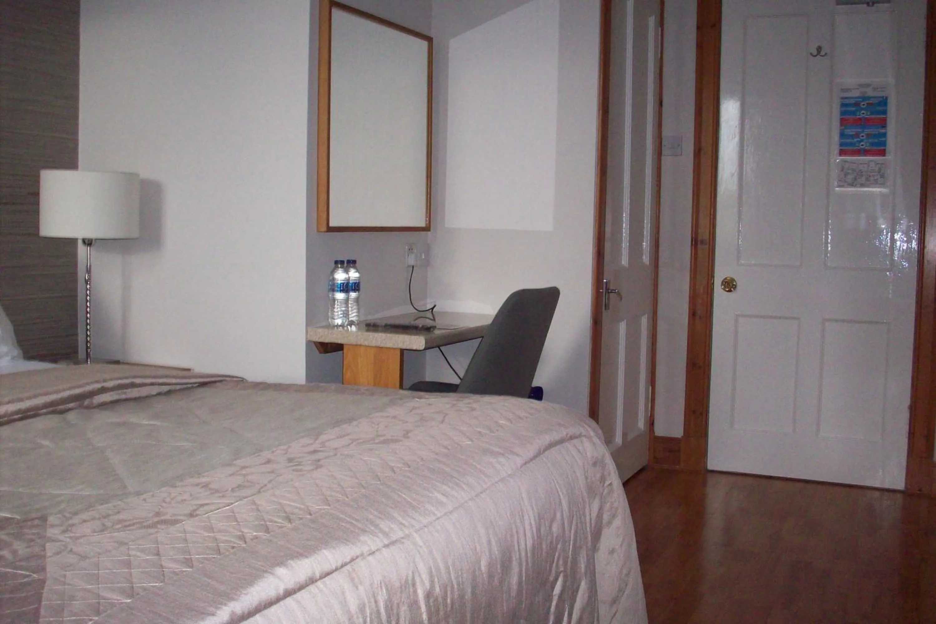 Bed in Lairg Highland Hotel