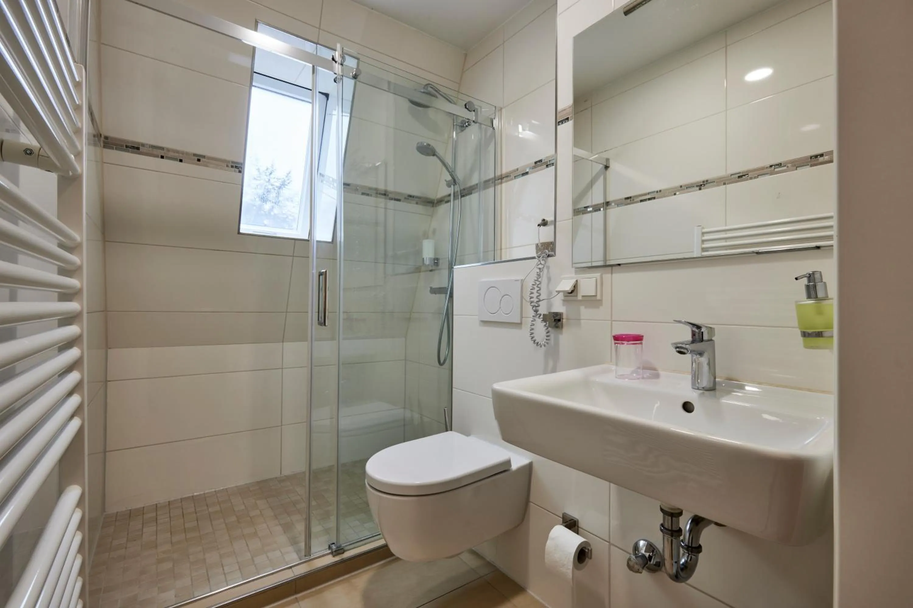 Bathroom in Hotel Isha