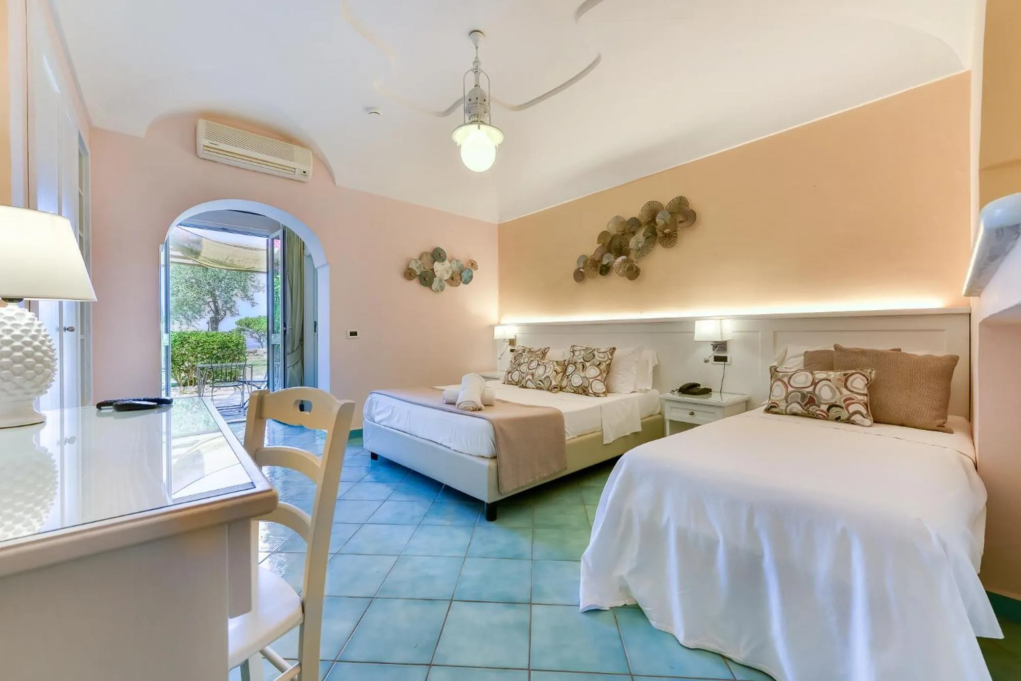Bed in Hotel Villa Melodie - Adults Only
