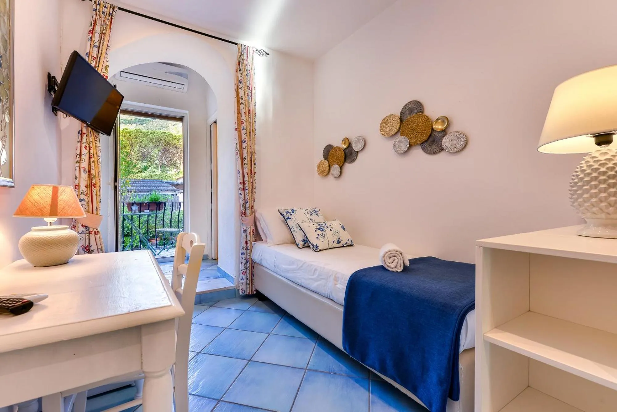 Bed in Hotel Villa Melodie - Adults Only