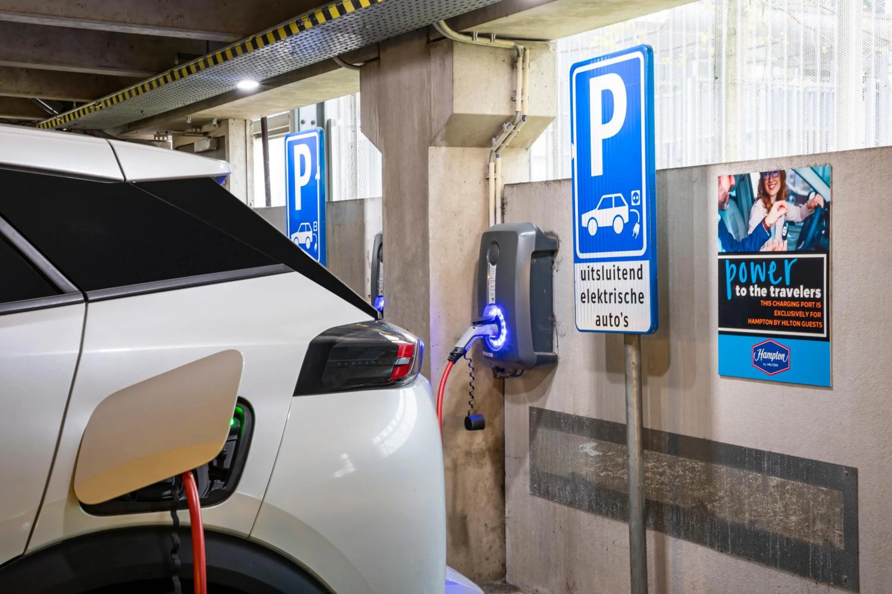 Parking in Hampton By Hilton Amsterdam Arena Boulevard