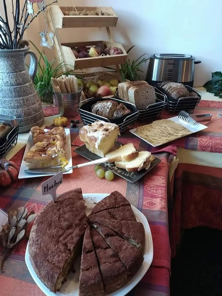 Breakfast in Les Loges Du Parc