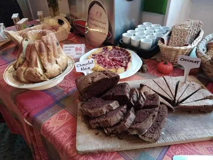 Breakfast in Les Loges Du Parc